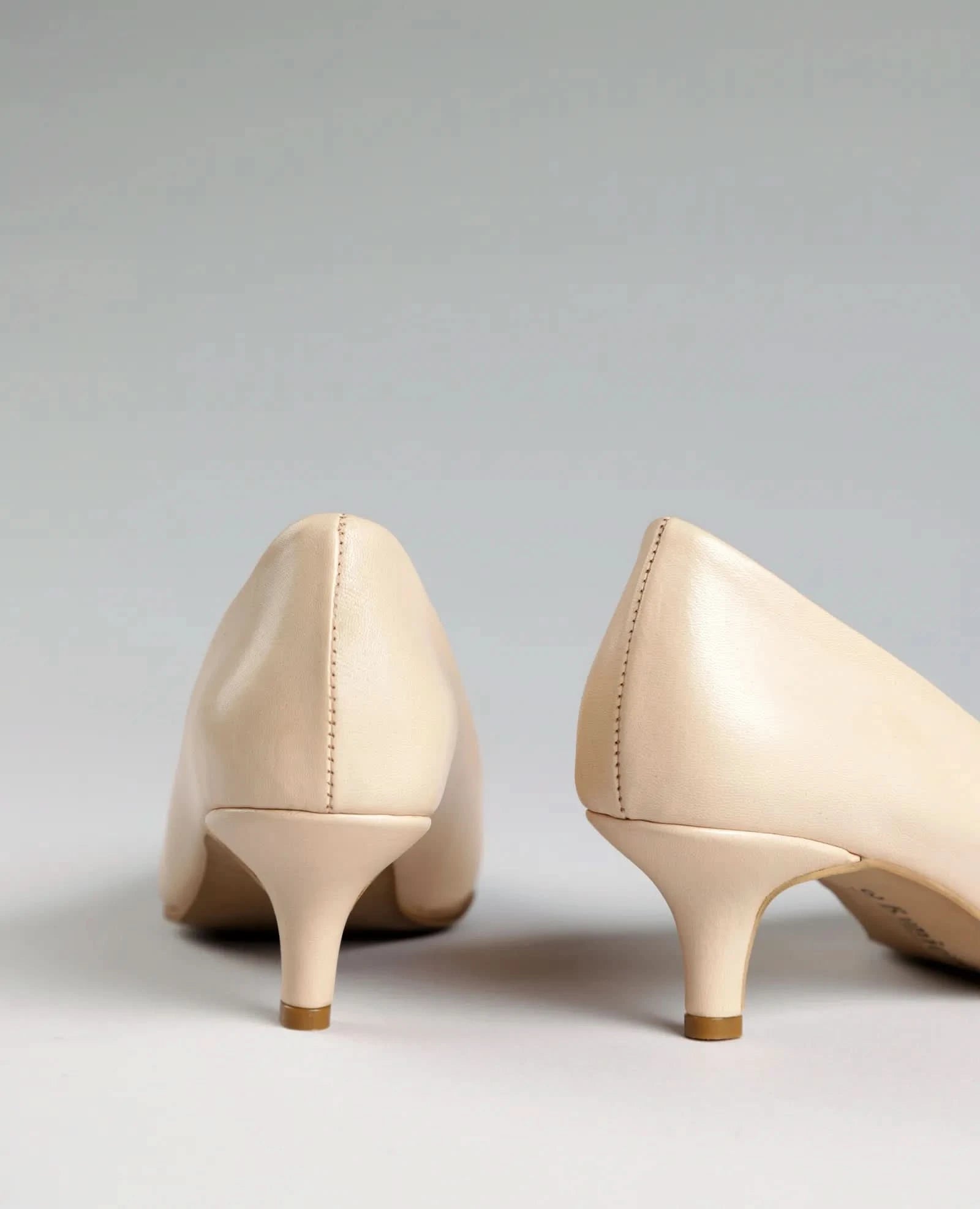 נעלי עקב קלאסיות - לילך - B Unique