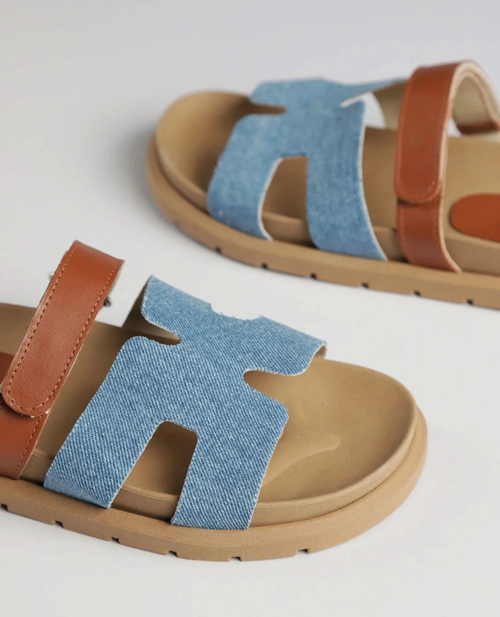 כפכפים שטוחים- סולה - B Unique