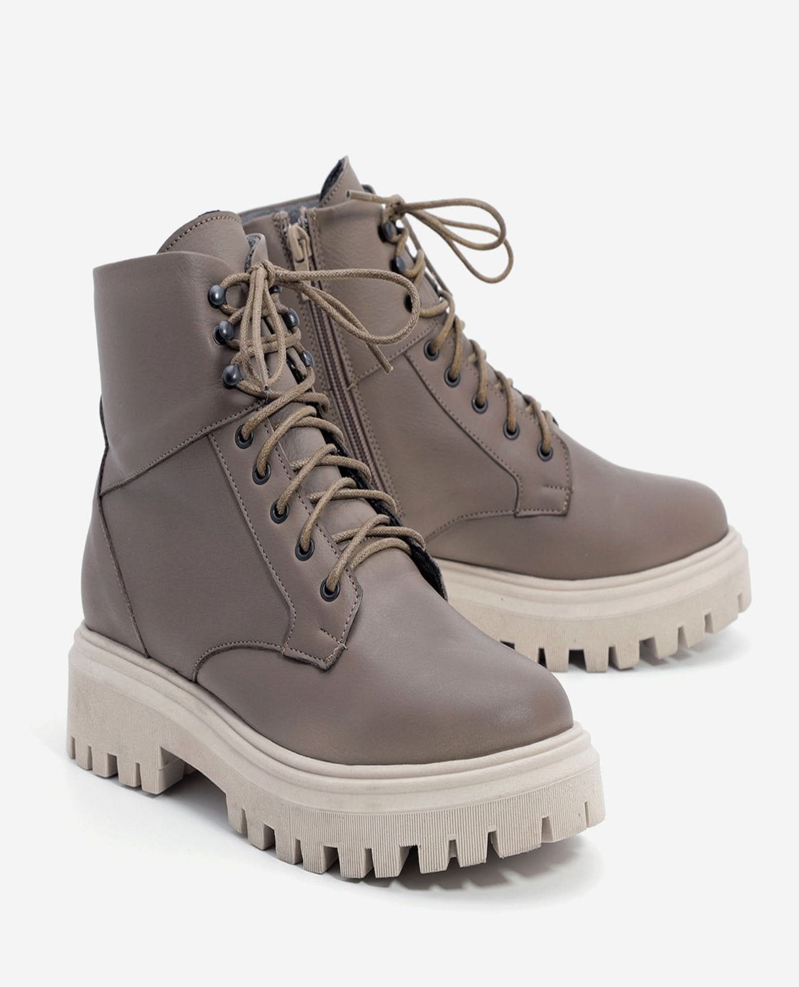 מגפוני טרקטור מעור