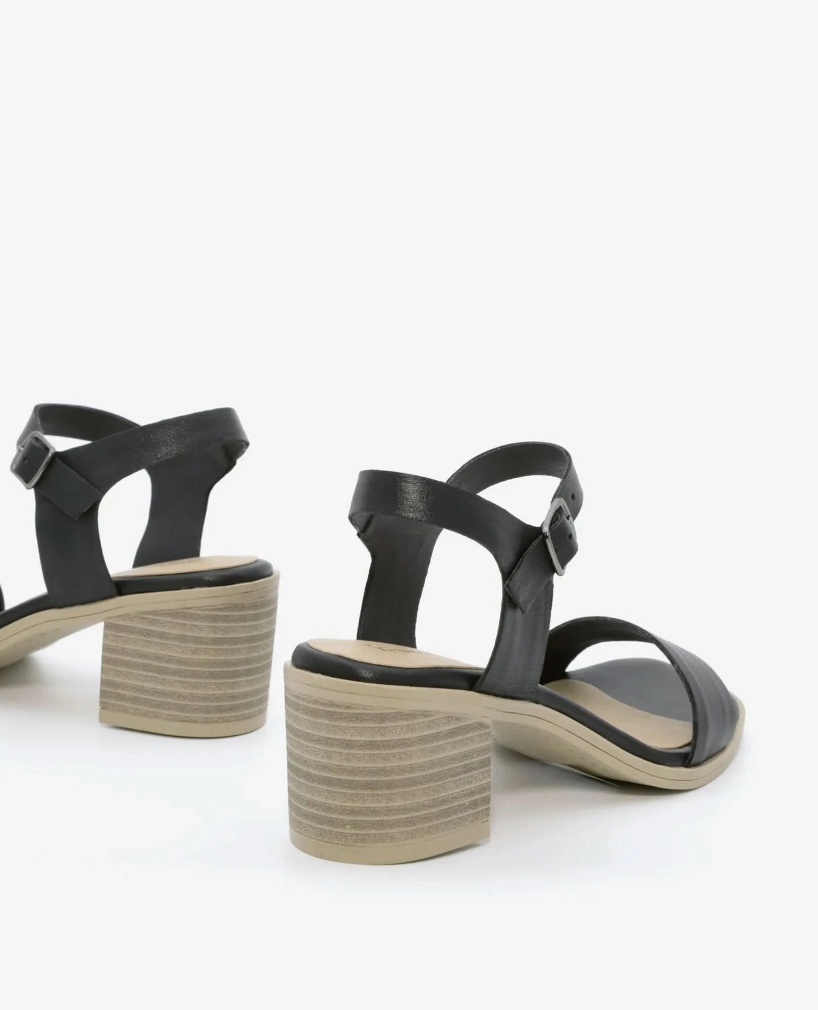 סנדלי עקב- לוסיה - B Unique - סנדלים