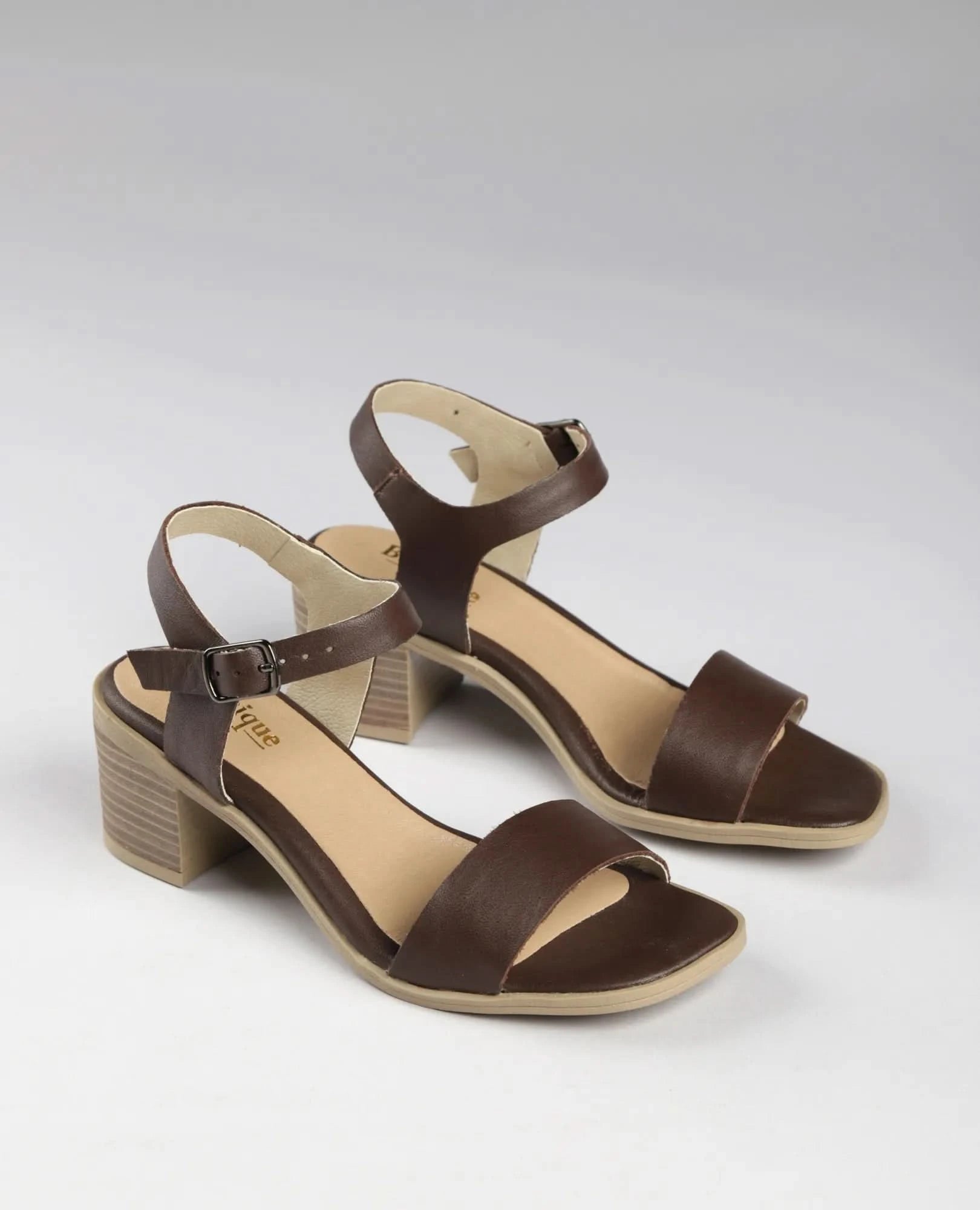 סנדלי עקב- לוסיה - B Unique - סנדלים