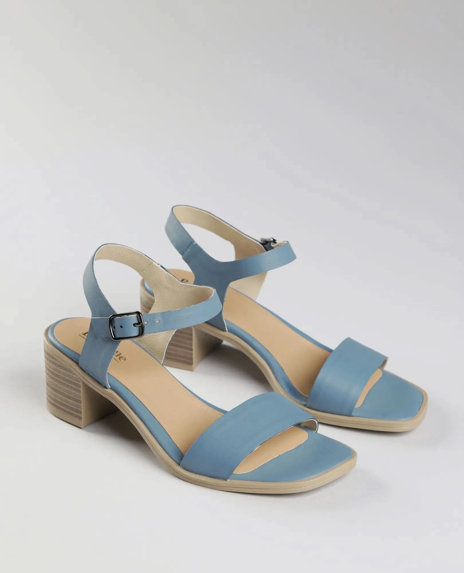 סנדלי עקב- לוסיה - B Unique - סנדלים