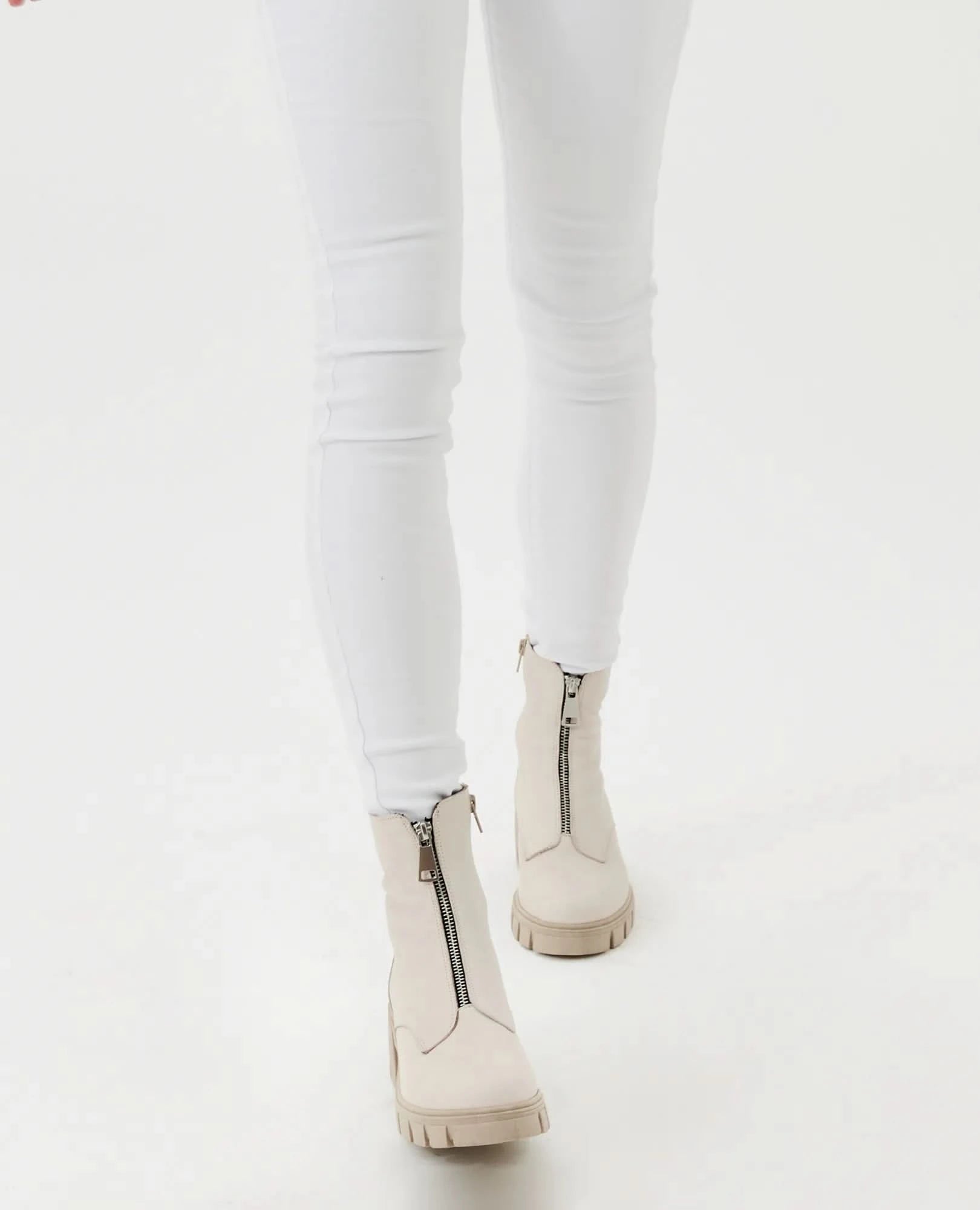 מגפוני נשים - רביד