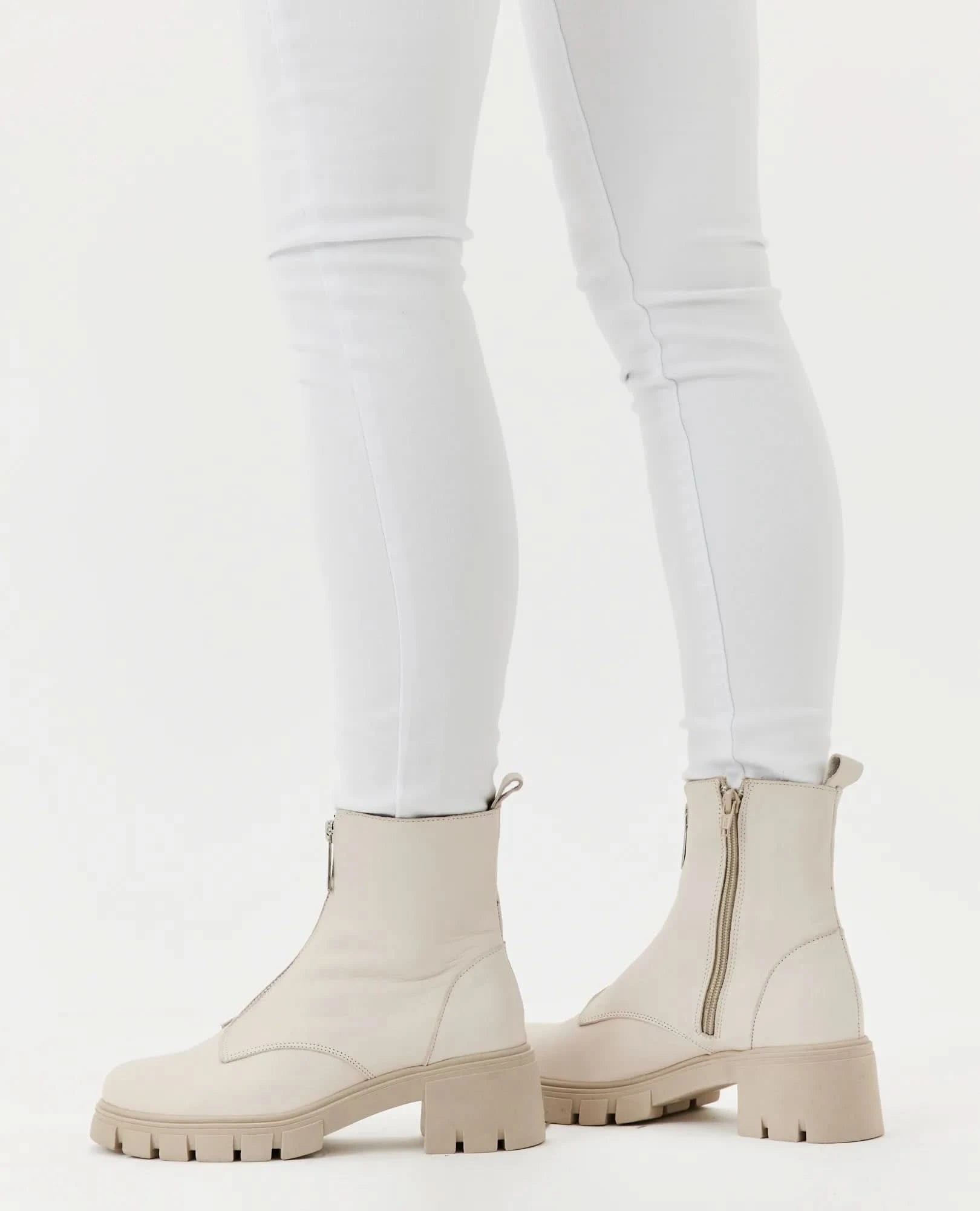 מגפוני נשים - רביד