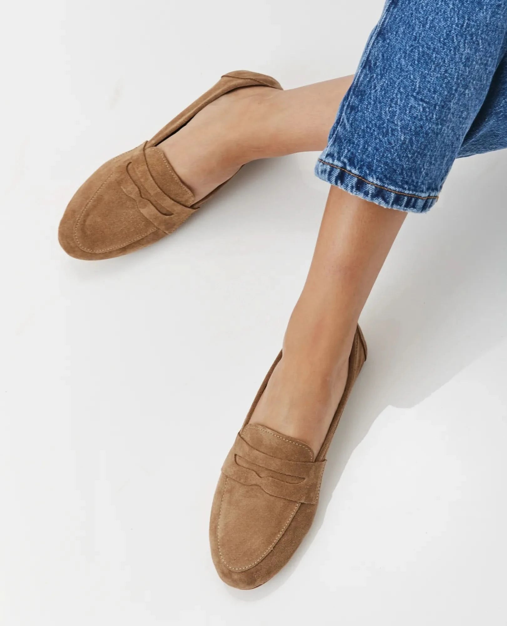 נעלי מוקסין מעור זמש דגם קורין- באתר ובחנויות בי יוניק