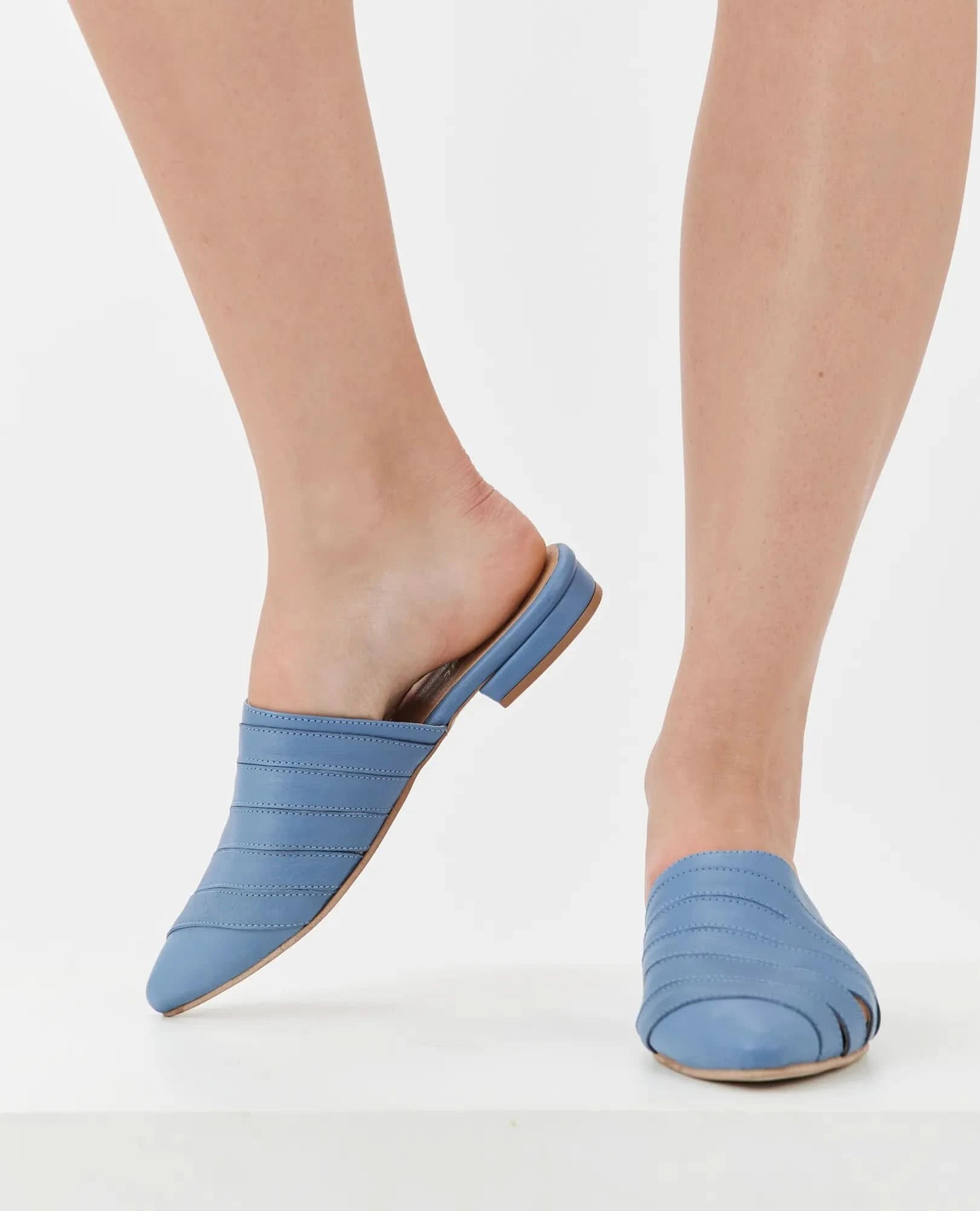 כפכפי מיול עם רצועות