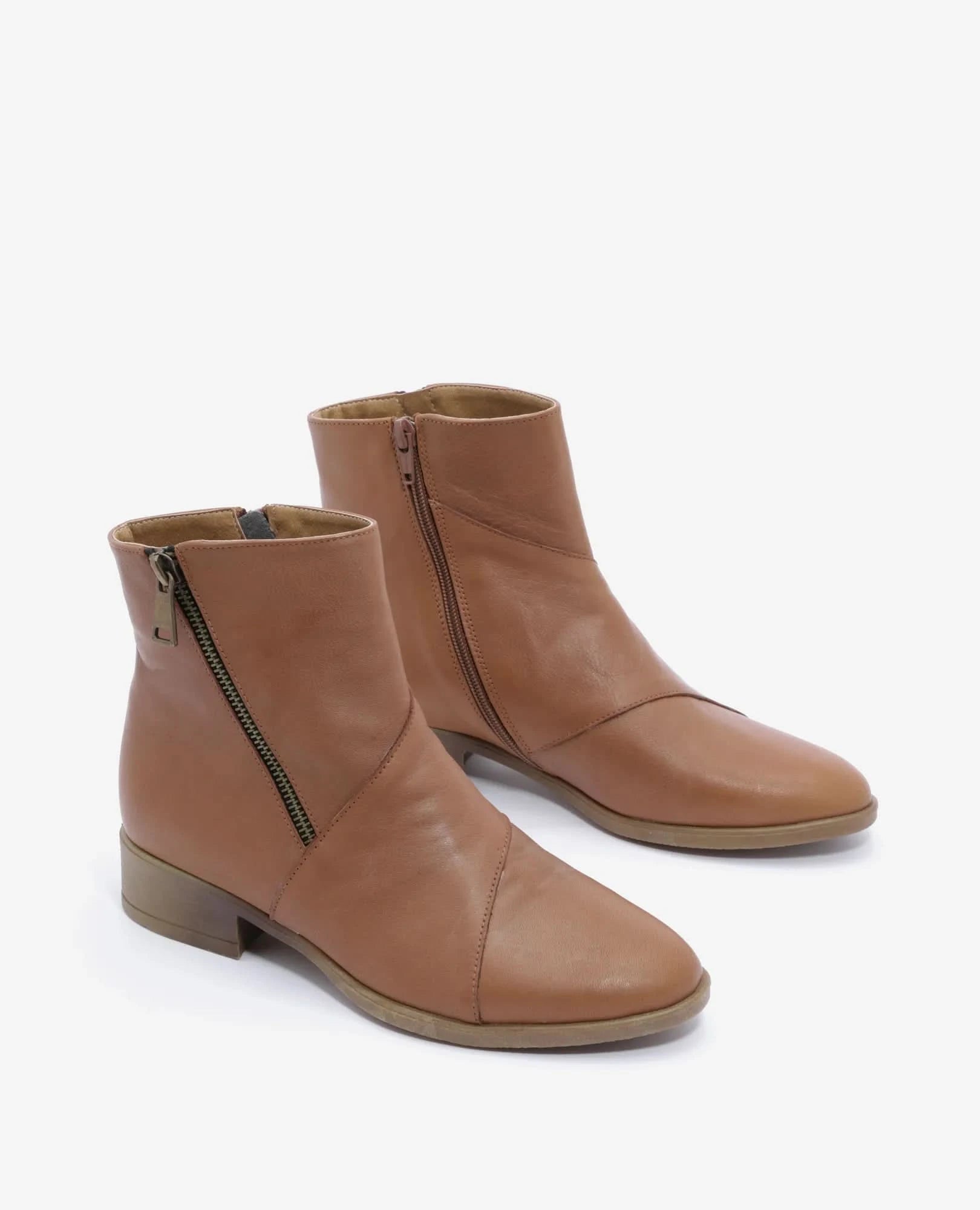 מגפוני קז'ואל - אריאנה