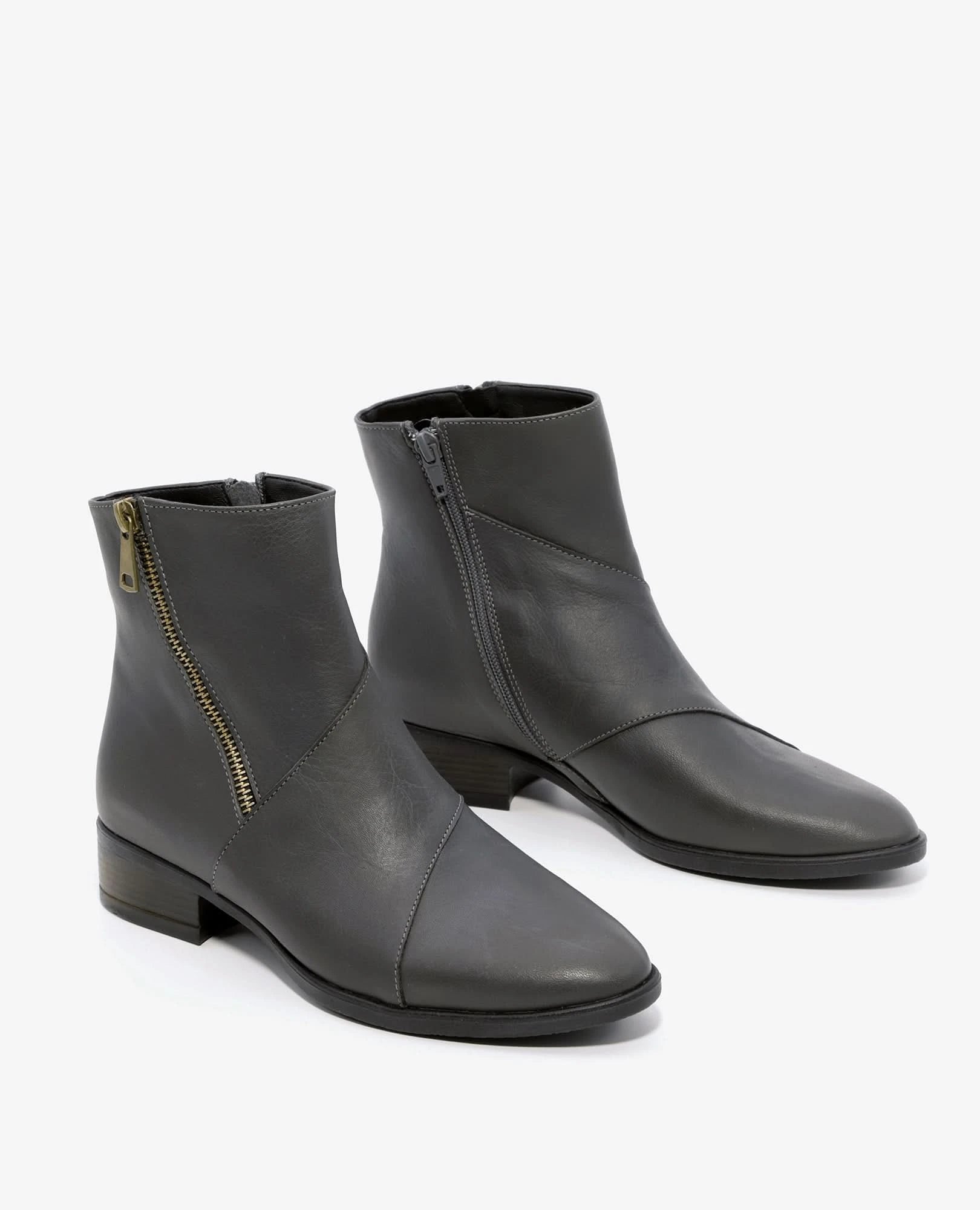 מגפוני קז'ואל - אריאנה - B Unique