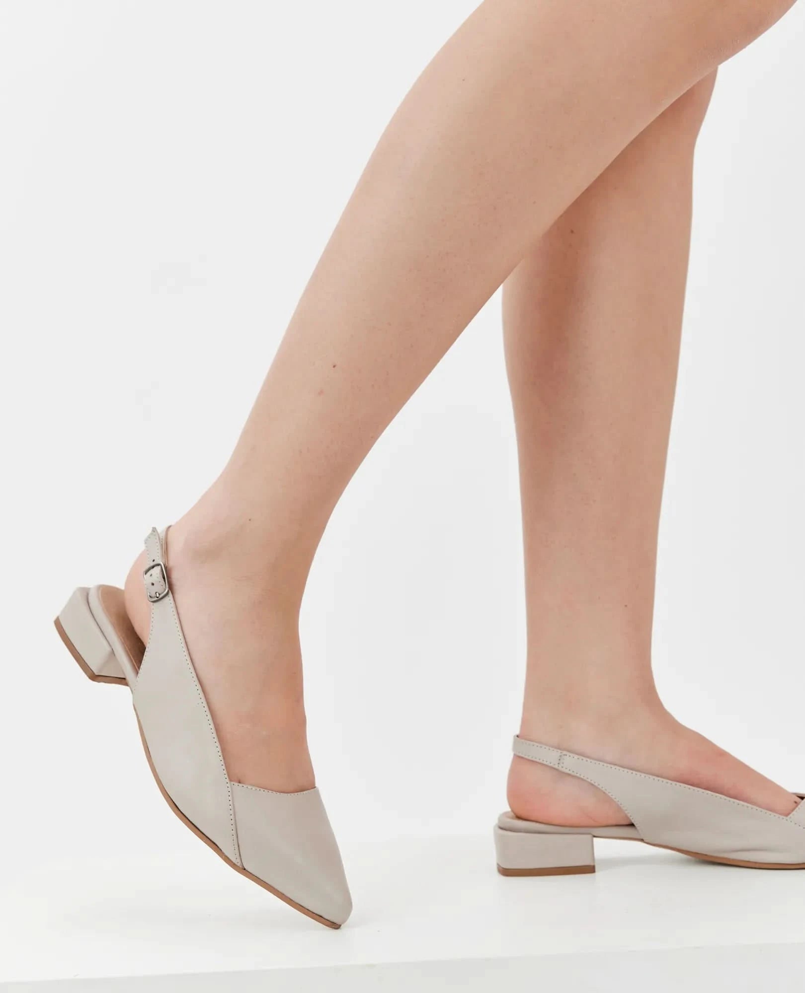 נעלי סירה פתוחות -אדווה