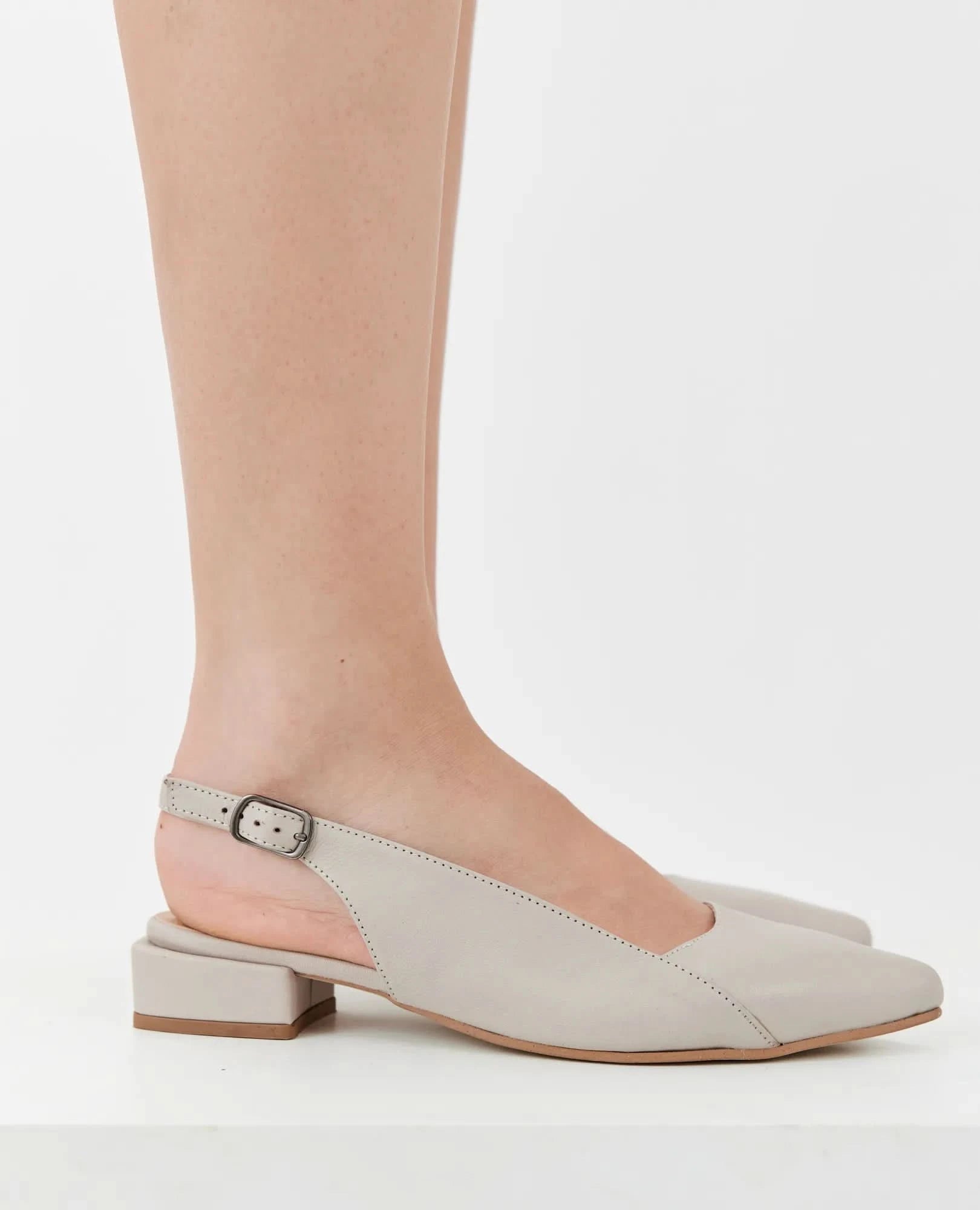 נעלי סירה פתוחות -אדווה