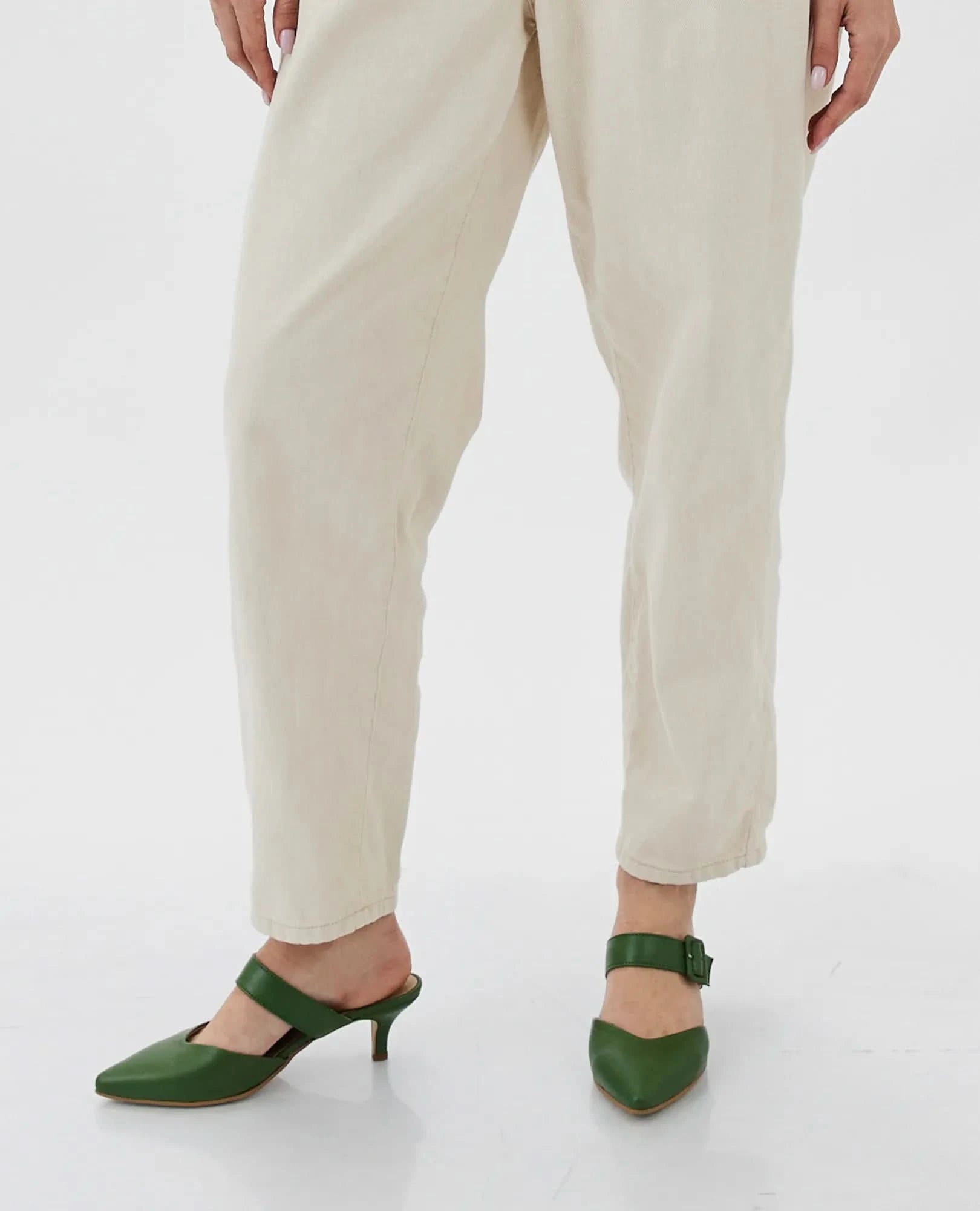 כפכפי עקב שפיץ- לוריין