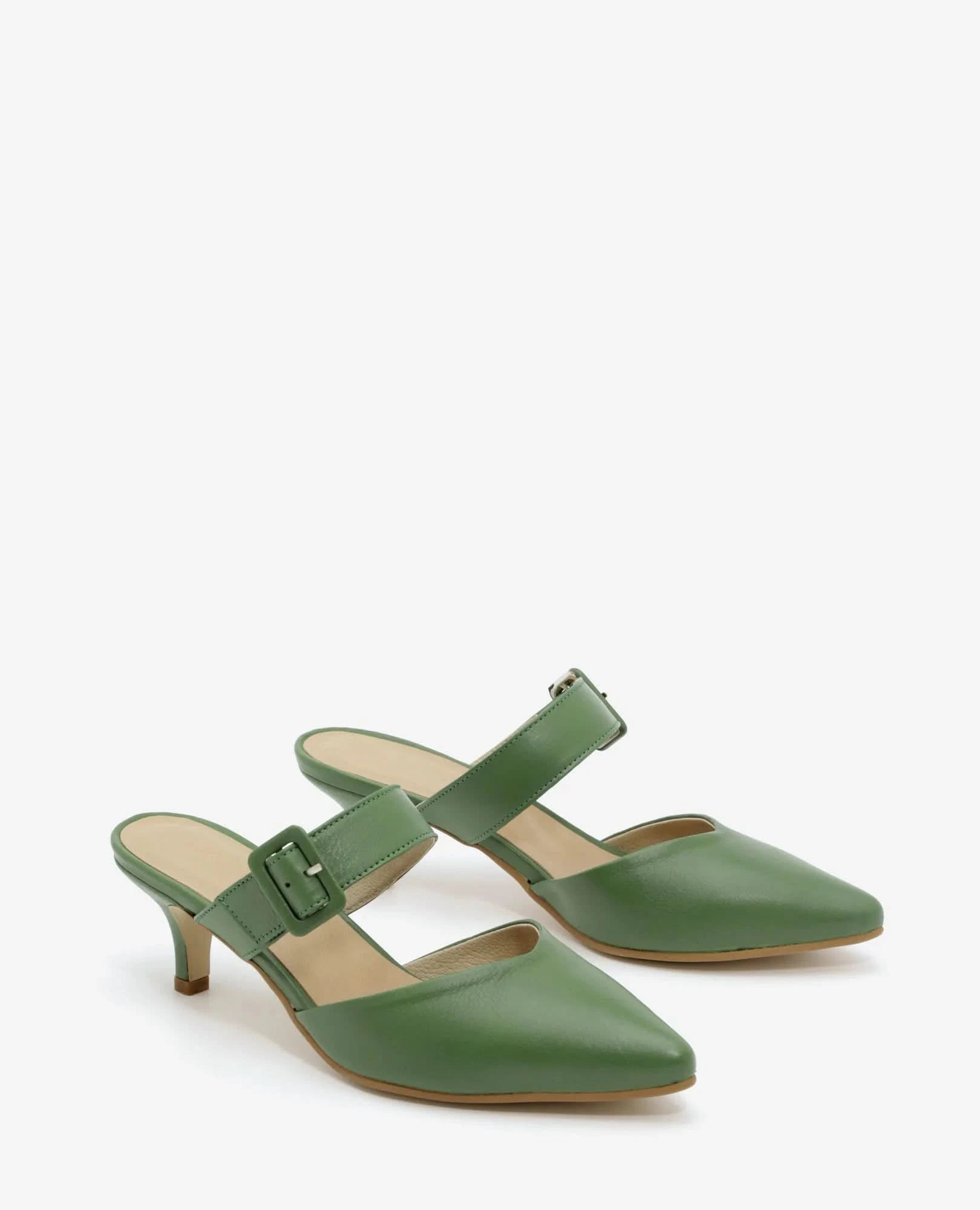 כפכפי עקב שפיץ- לוריין