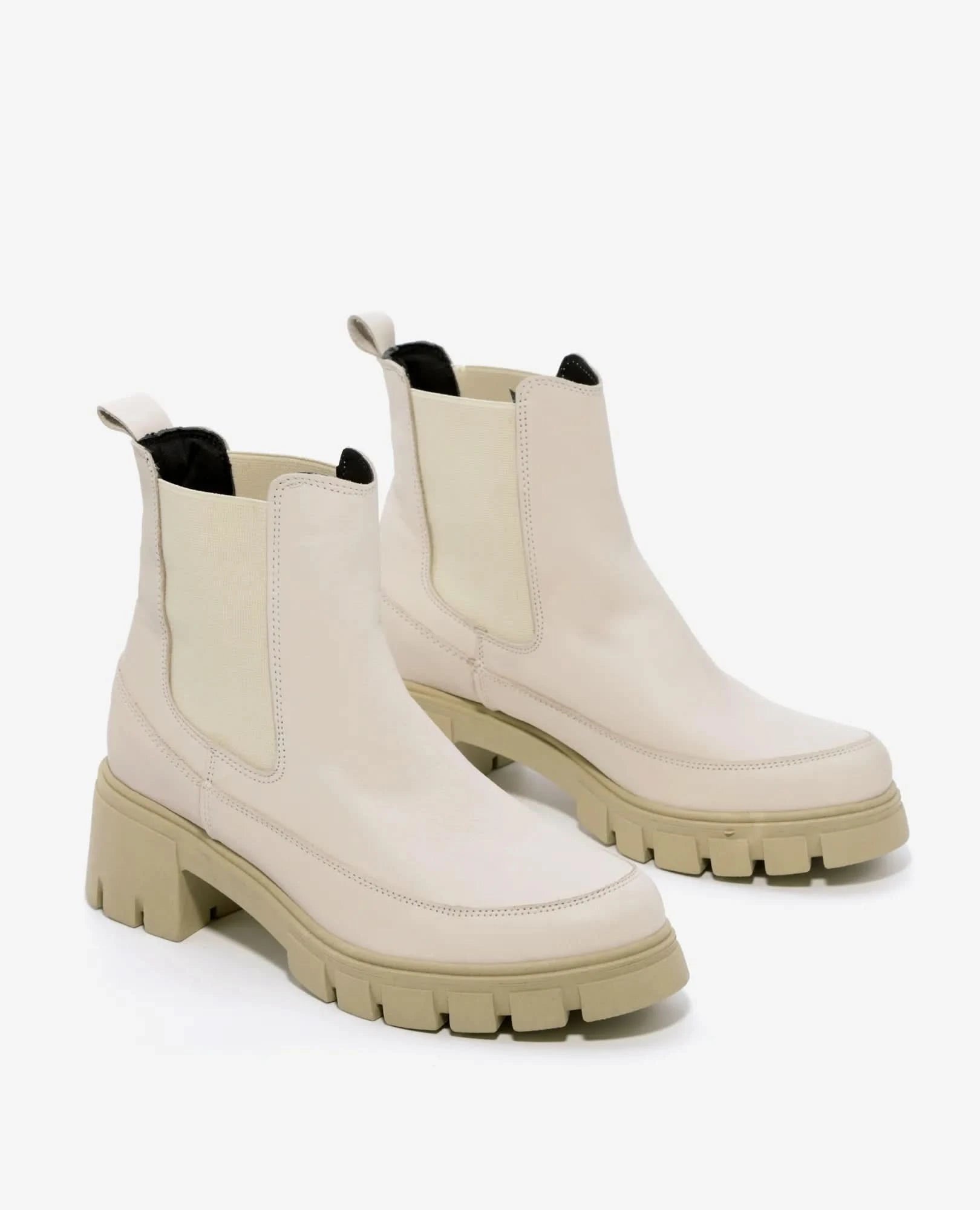 מגפוני צ'לסי - רוני