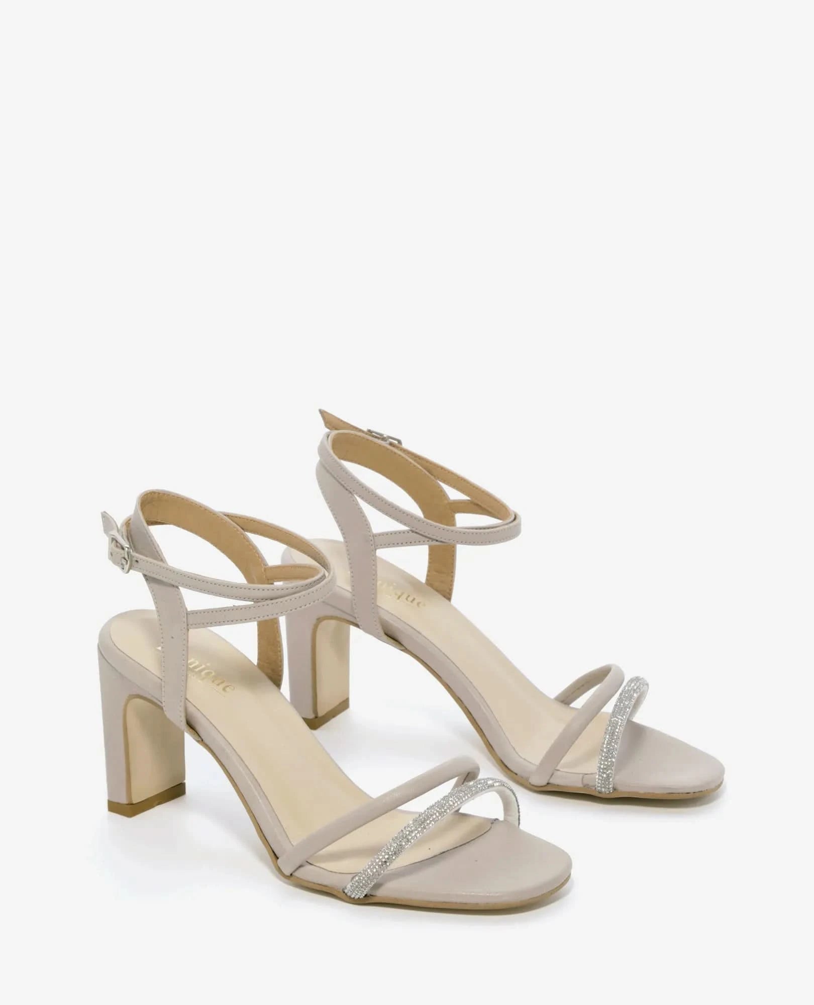 סנדלי עקב -וינה