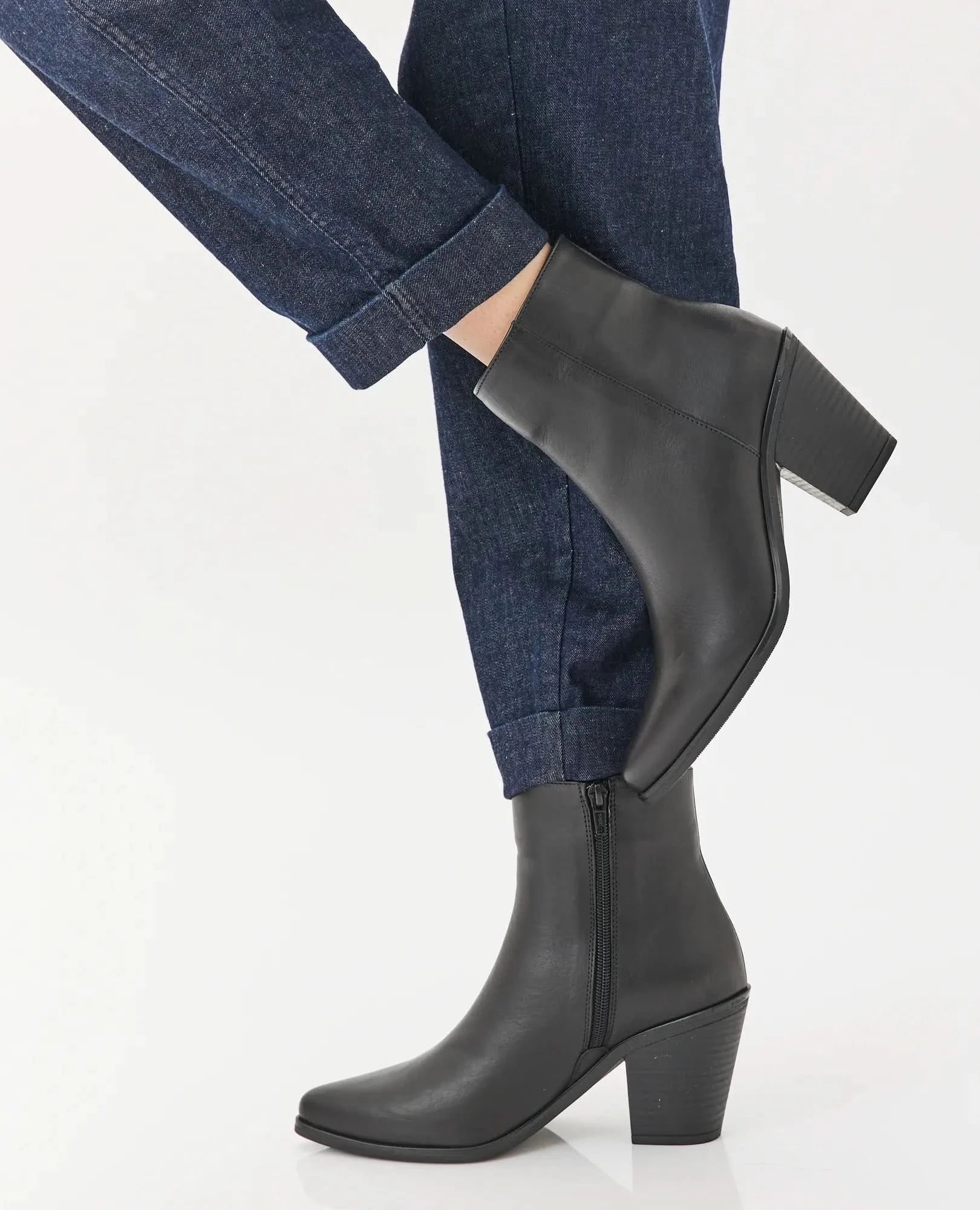 מגפוני עקב - ג'ואי - B Unique