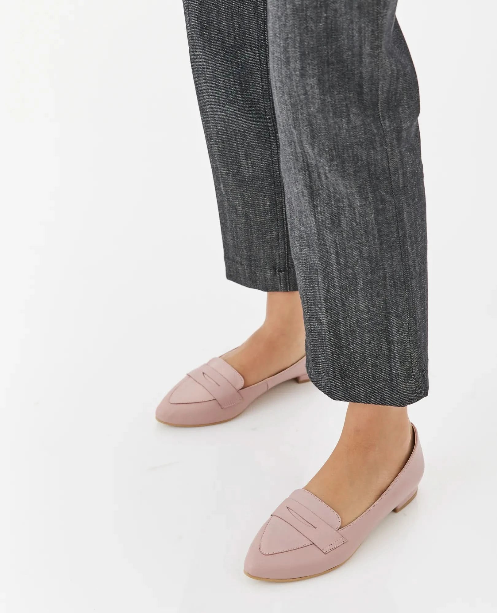 נעלי מוקסין לנשים בעיצוב אלגנטי מעור איכותי- בי יוניק