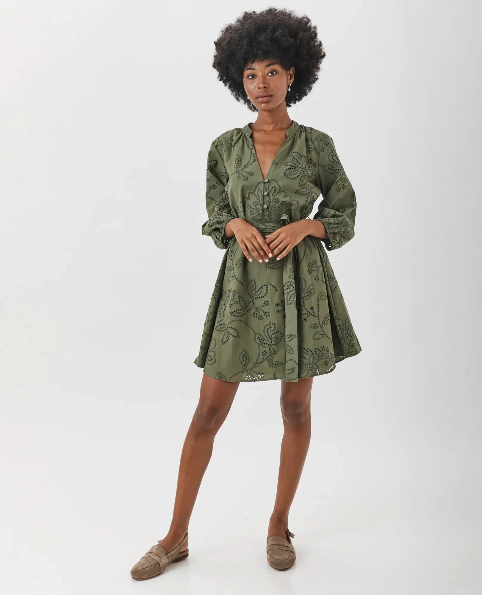 נעלי מוקסין לנשים מעור זמש איכותי דגם לורי | נעלי נשים בי יוניק