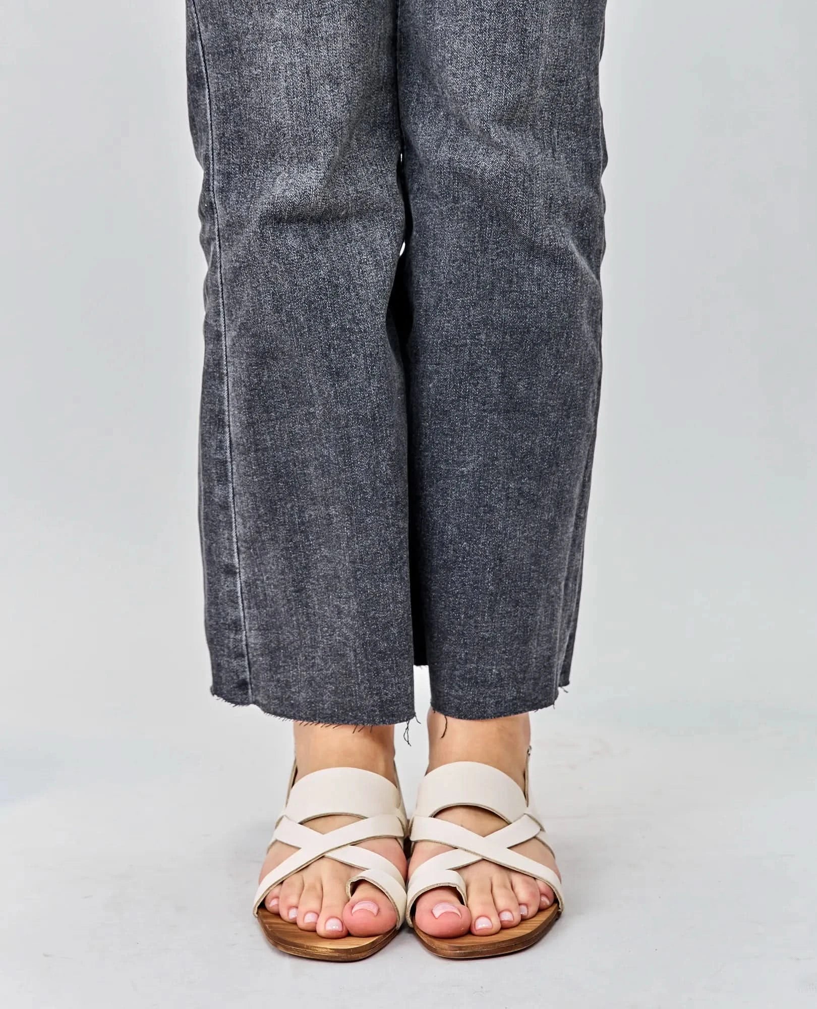 סנדלים שטוחים- אודרי - B Unique