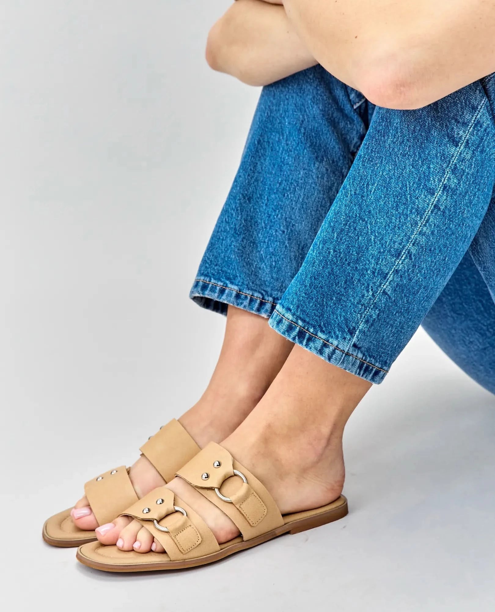 כפכפי ניטים- אליזבת - B Unique