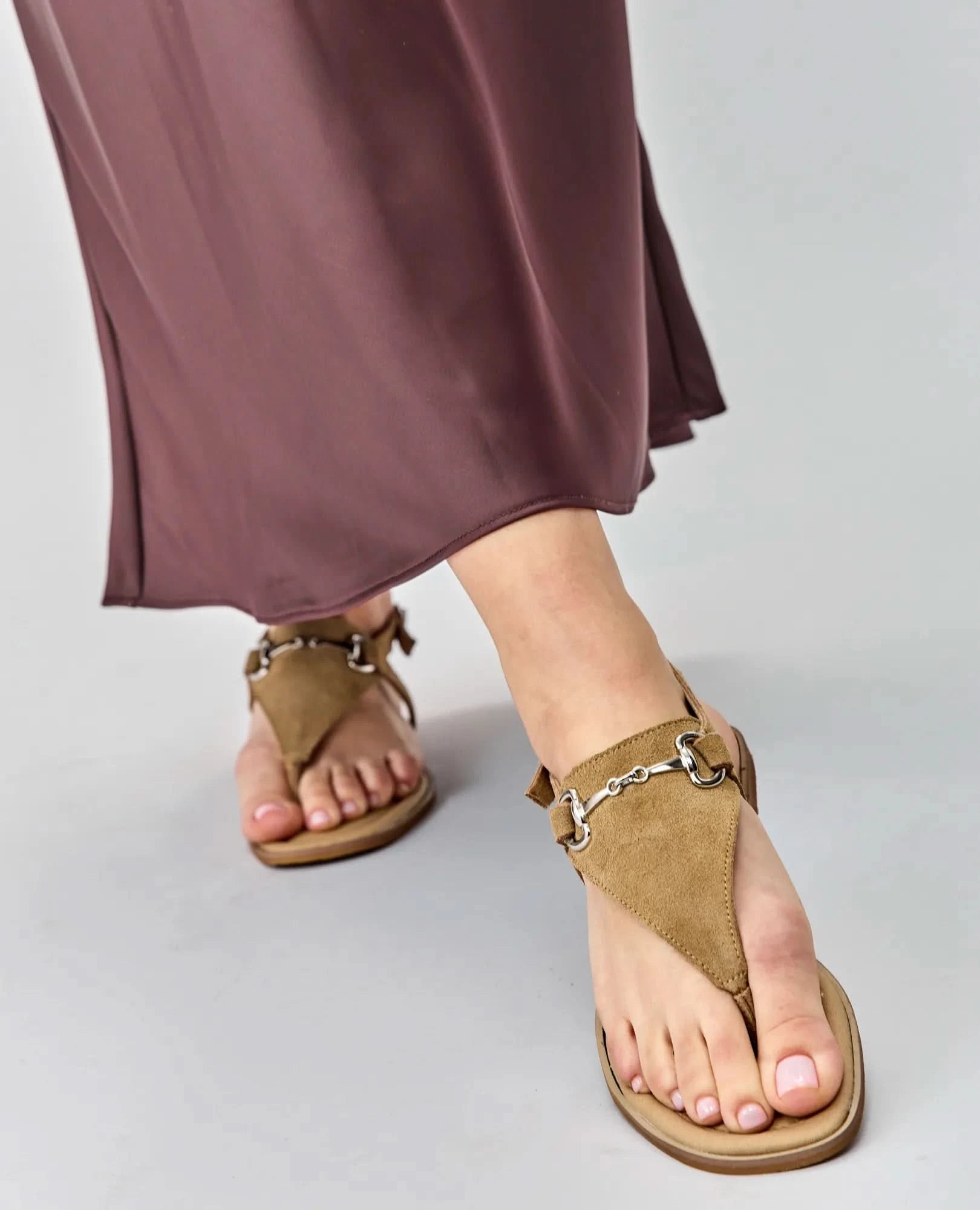 סנדלי אצבע- אליס - B Unique