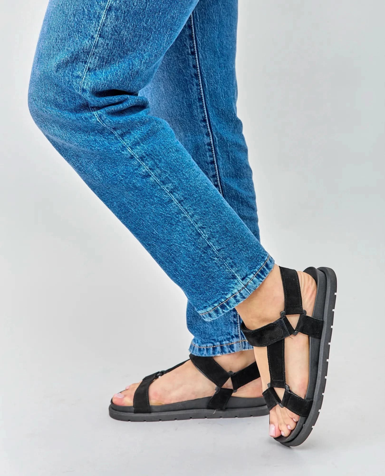 סנדלי רצועות - אמילי - B Unique