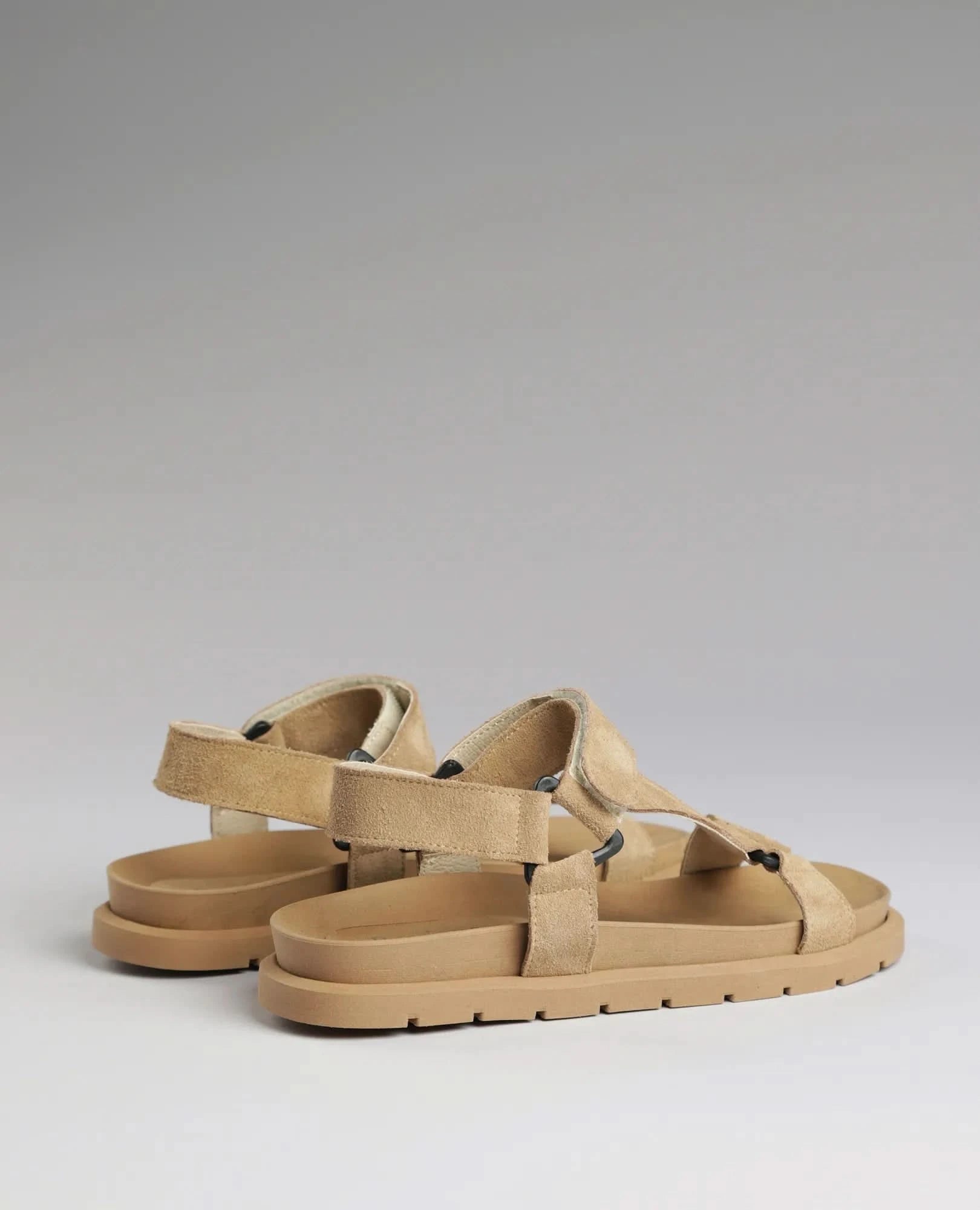 סנדלי רצועות - אמילי - B Unique