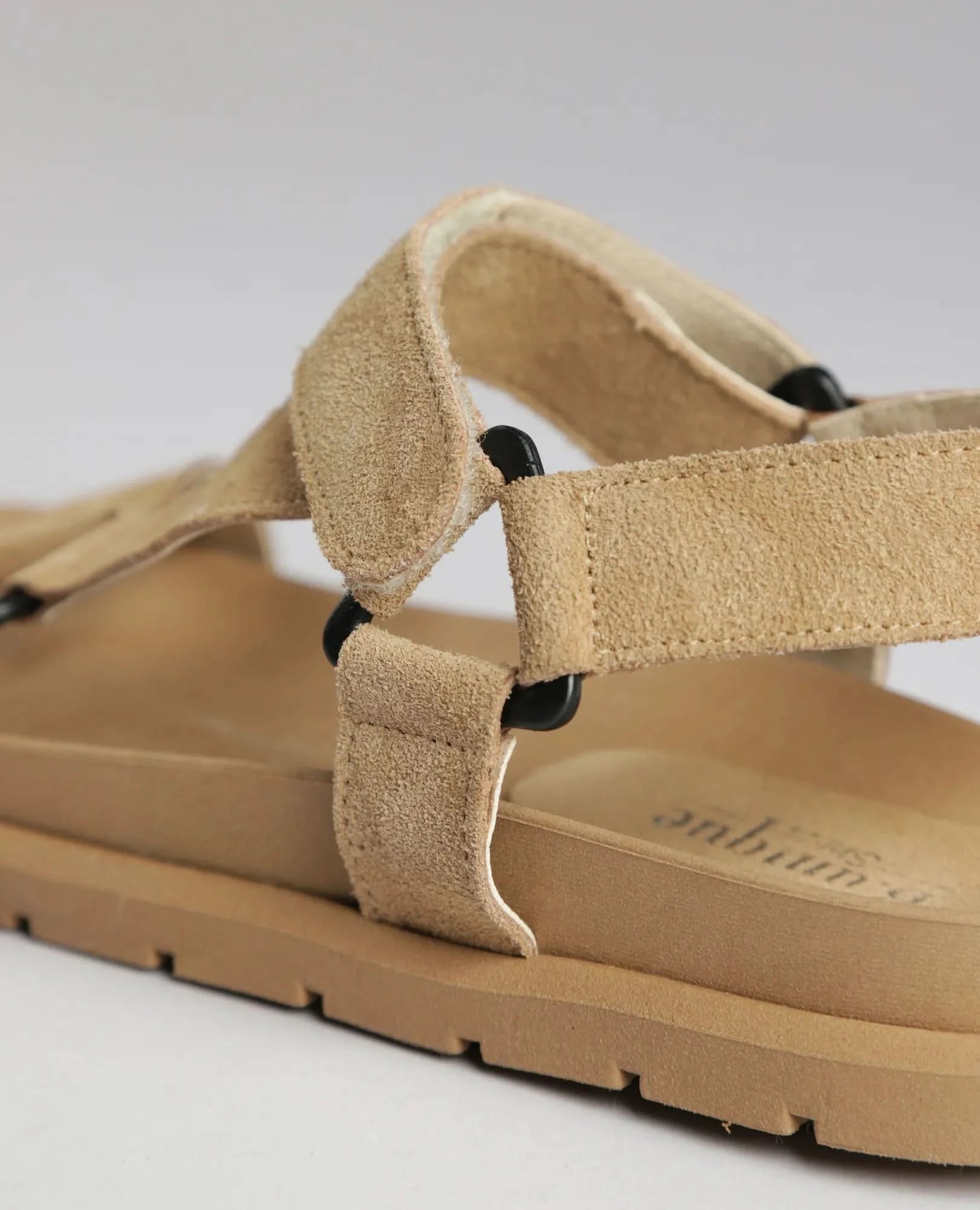 סנדלי רצועות - אמילי - B Unique