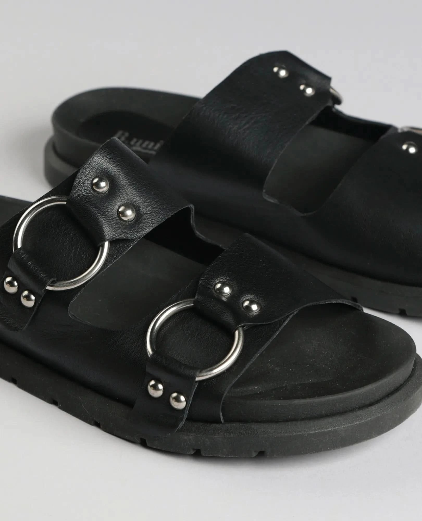 כפכפי רצועות - אמנדה - B Unique