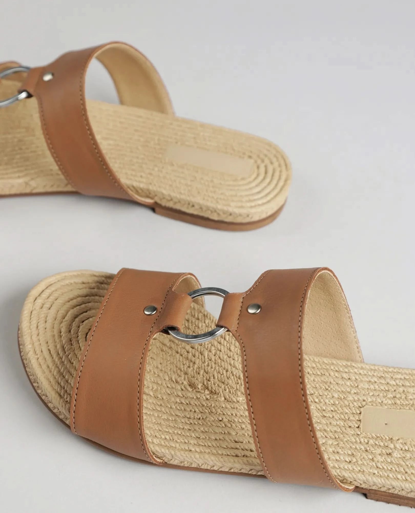 כפכפים שטוחים - טביתה - B Unique