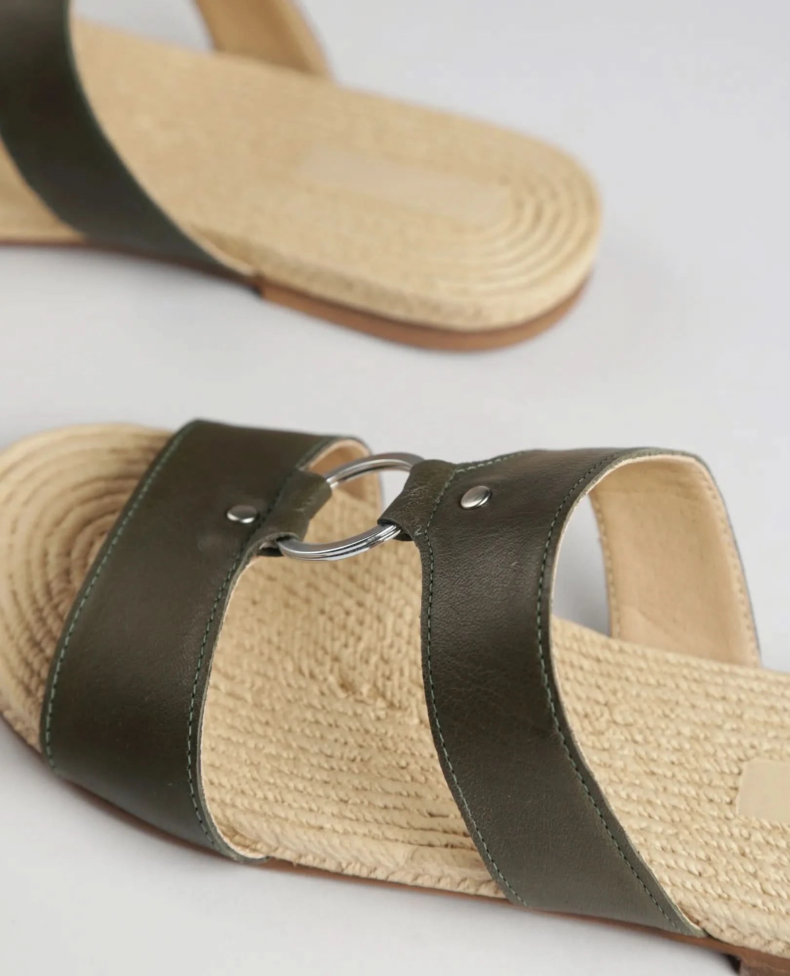 כפכפים שטוחים - טביתה - B Unique