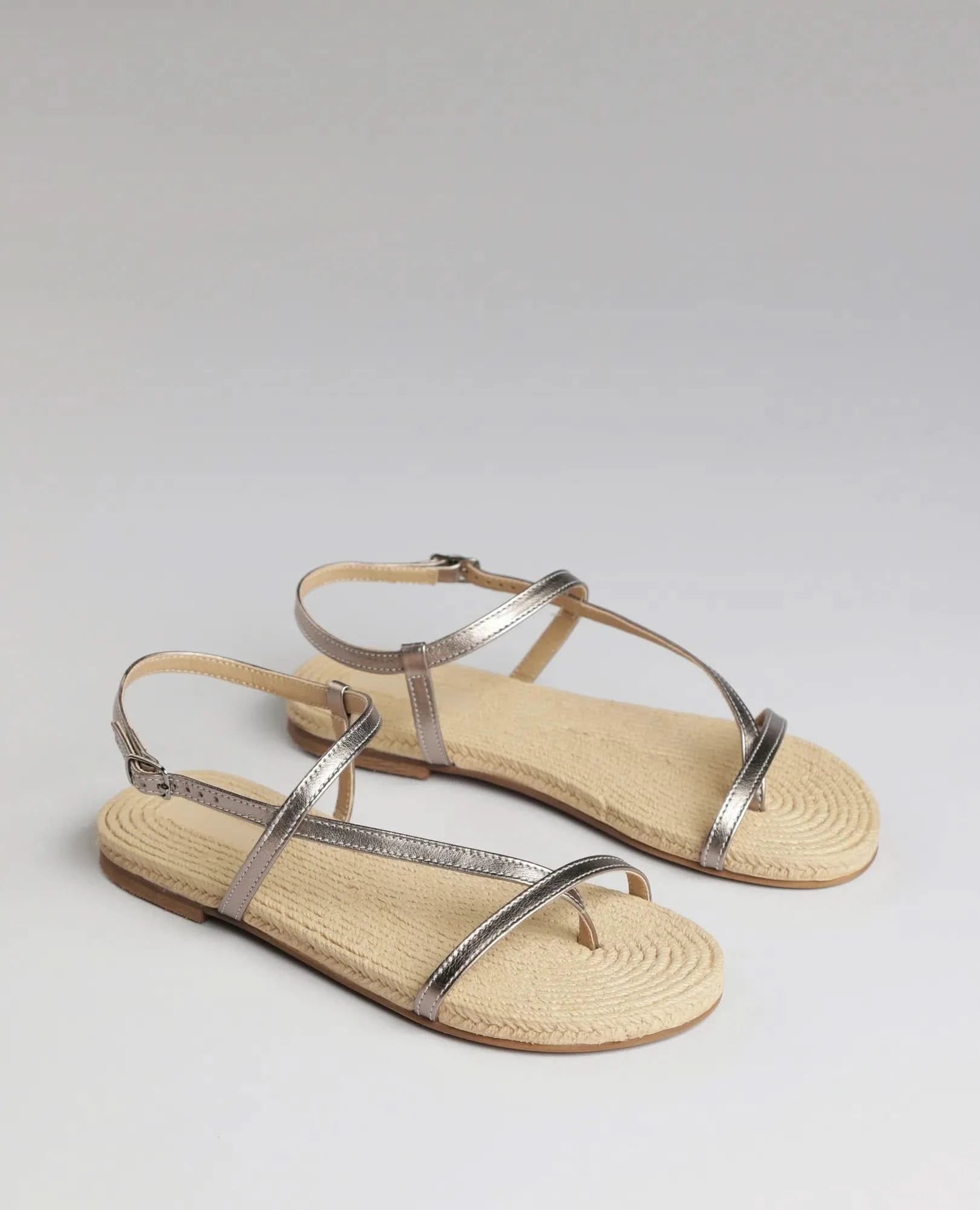 סנדלי אצבע - טטאינה - B Unique