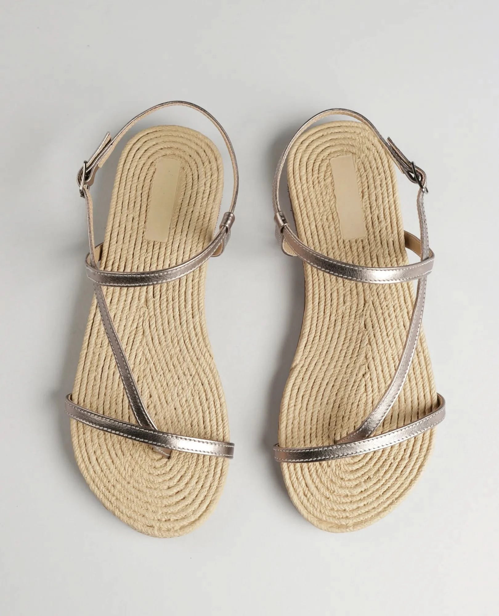 סנדלי אצבע - טטאינה - B Unique