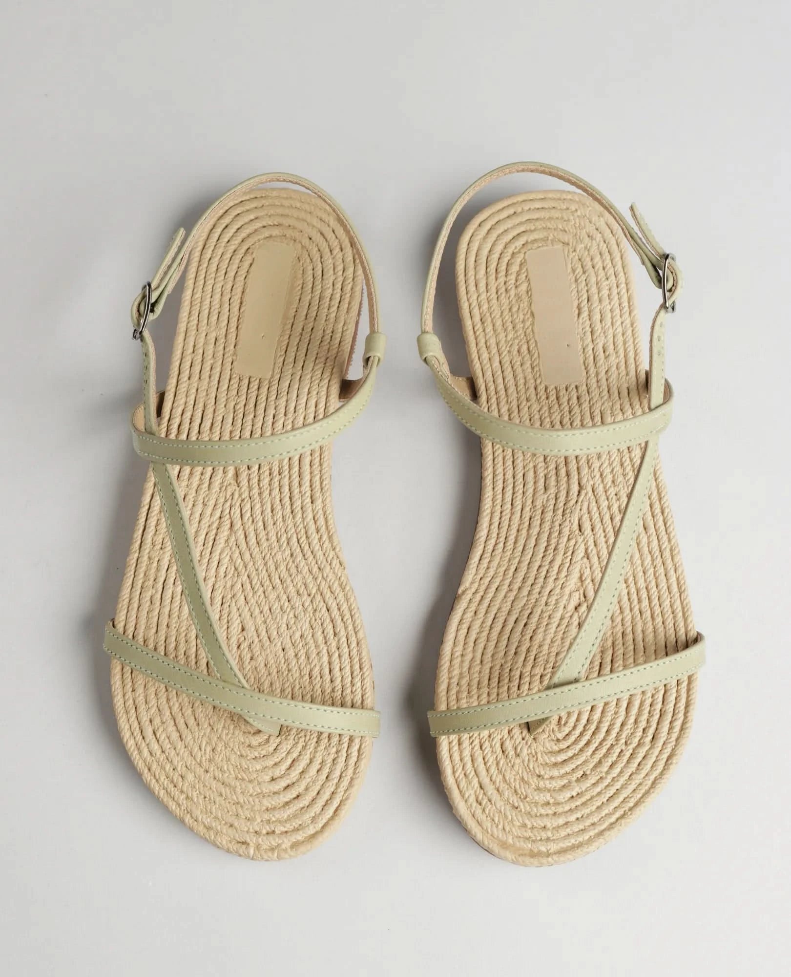 סנדלי אצבע - טטאינה - B Unique