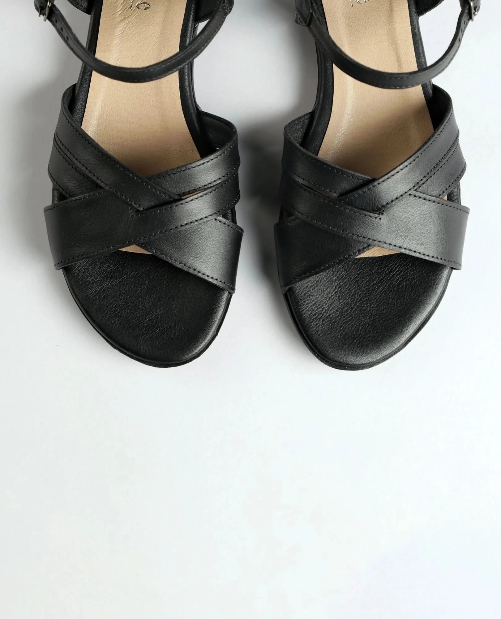 סנדלי רצועות - מרשה - B Unique