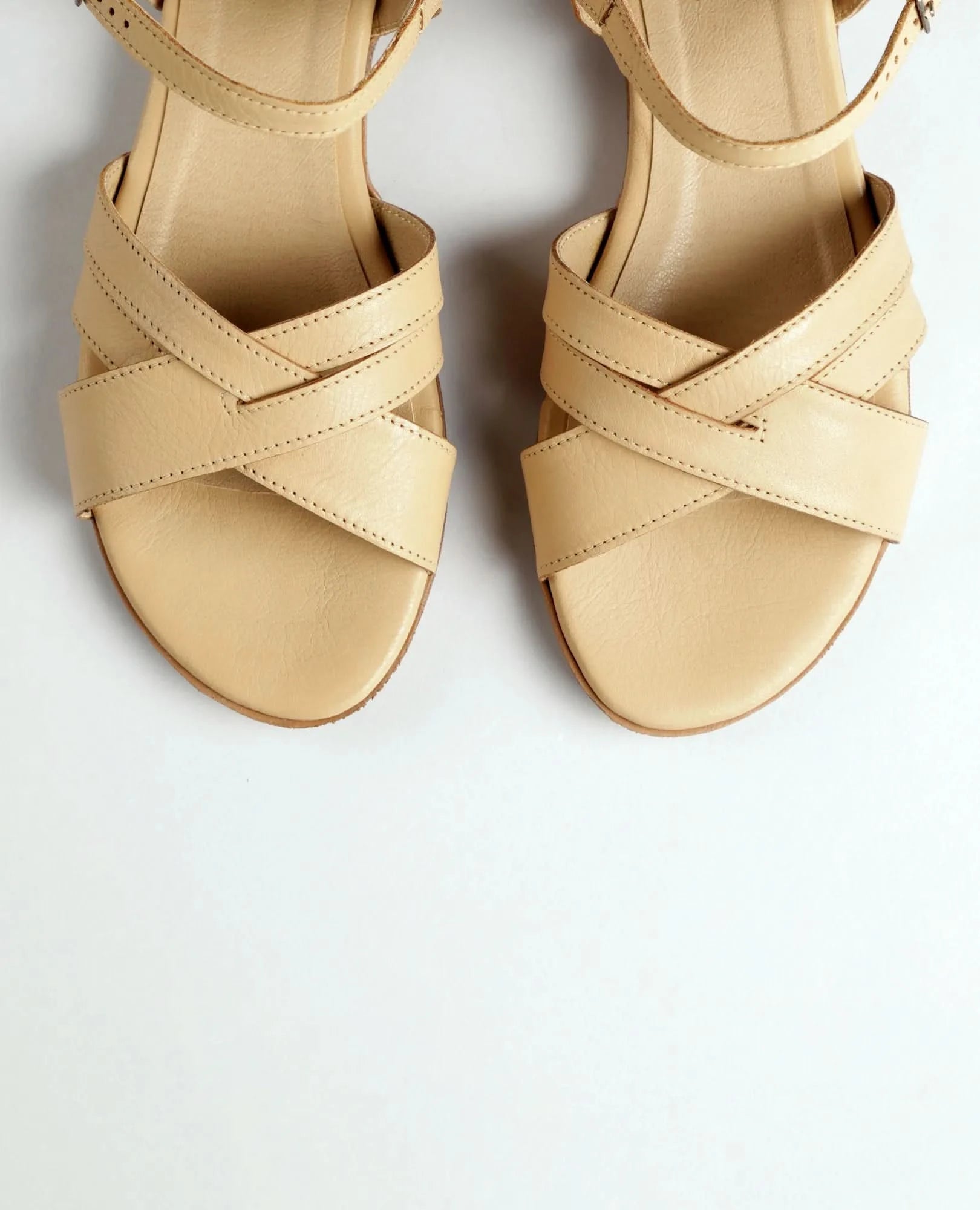 סנדלי רצועות - מרשה - B Unique