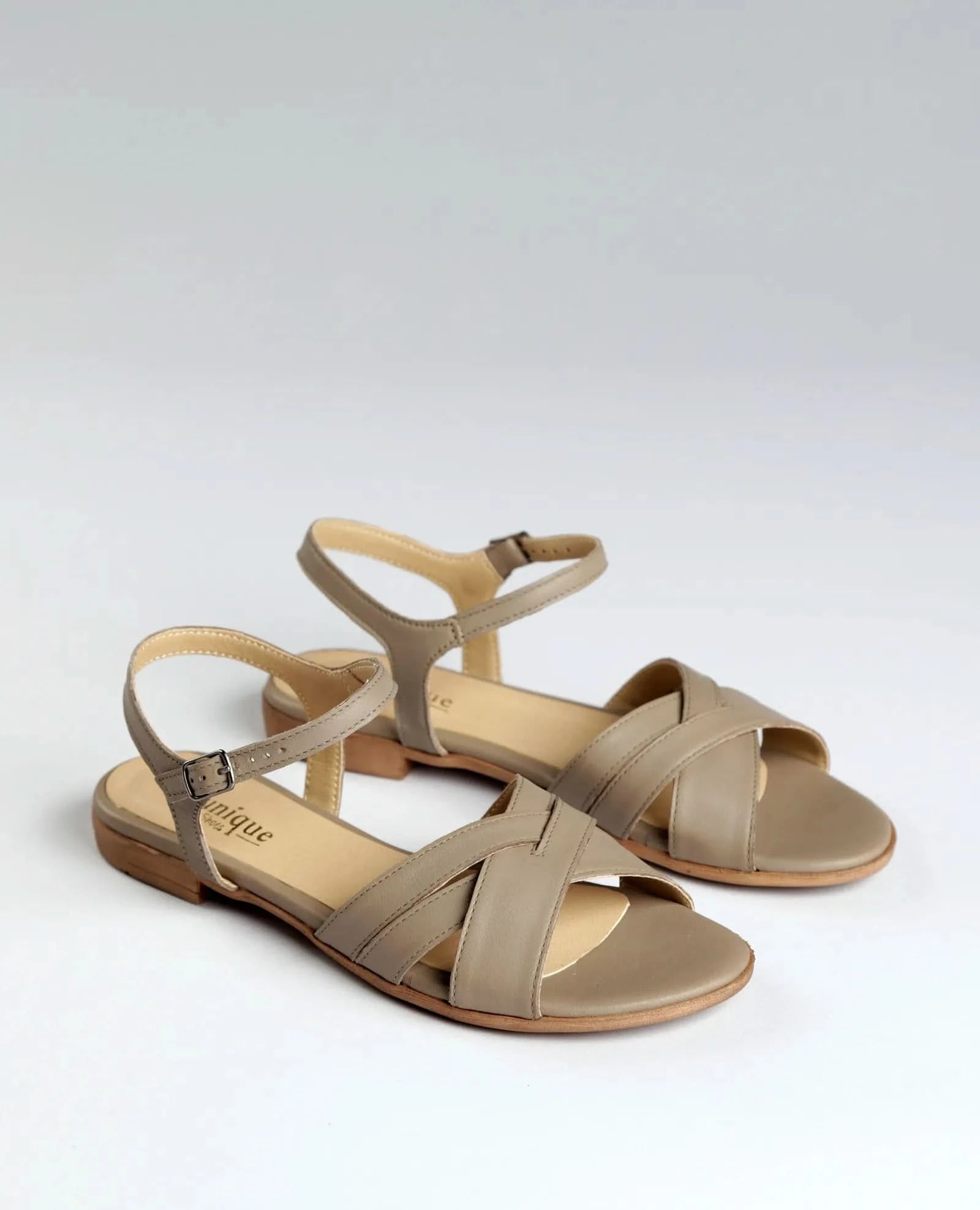 סנדלי רצועות - מרשה - B Unique