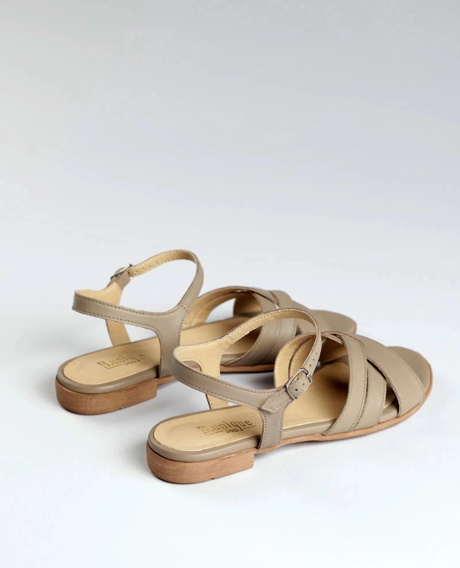 סנדלי רצועות - מרשה - B Unique