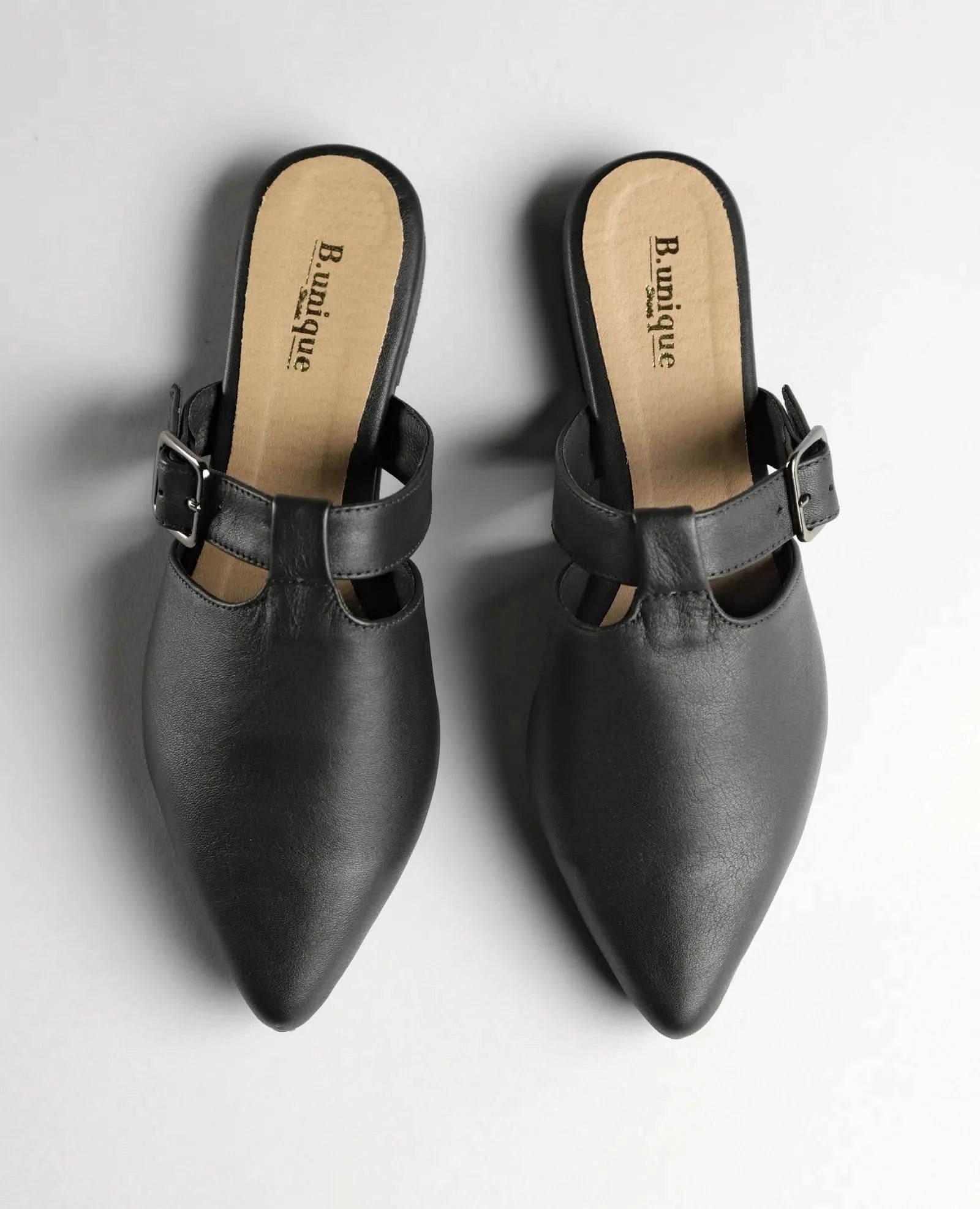 כפכפי שפיץ שטוחים - שירלי - B Unique