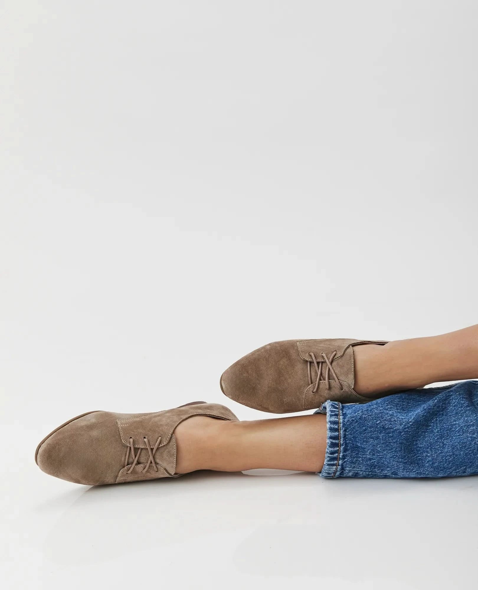 נעלי אוקספורד שטוחות מעור איכותי דגם אליסיה | נעלי נשים בי יוניק