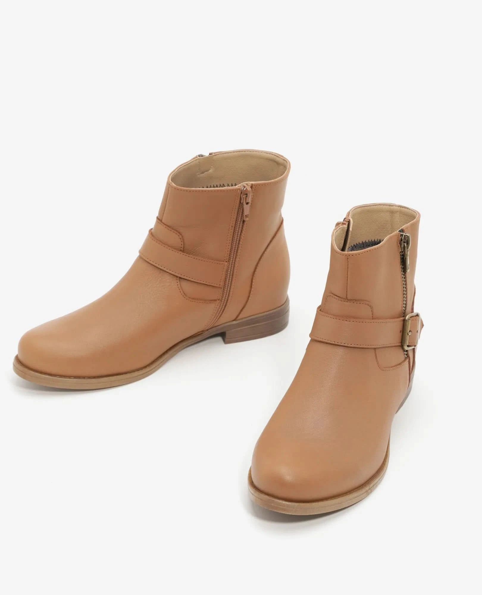 מגפונים קלאסיים לנשים דגם תמר | מגפונים מעור לנשים | בי יוניק