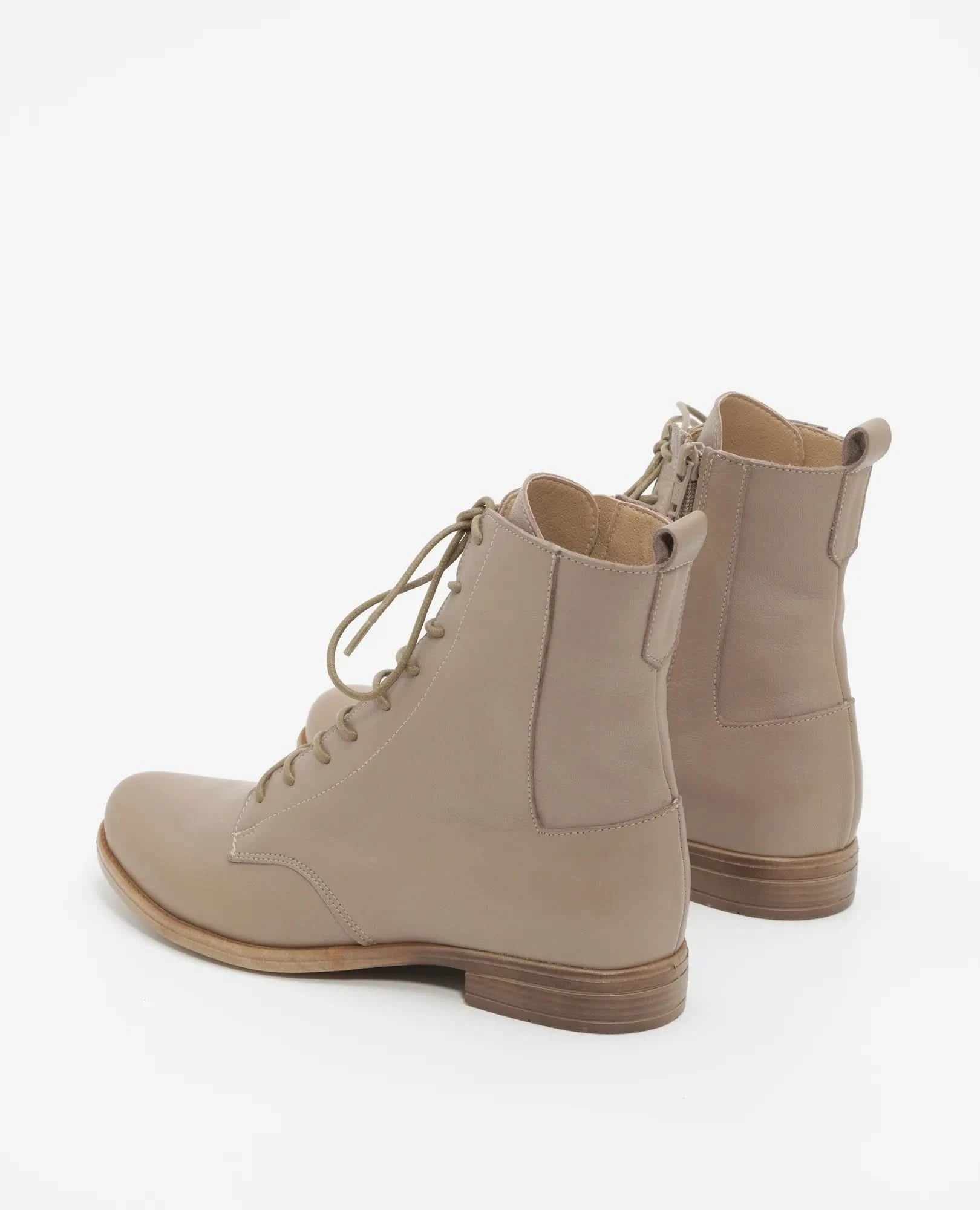 מגפוני שרוכים קלאסים דגם כנרת | מגפונים מעור לנשים - בי יוניק