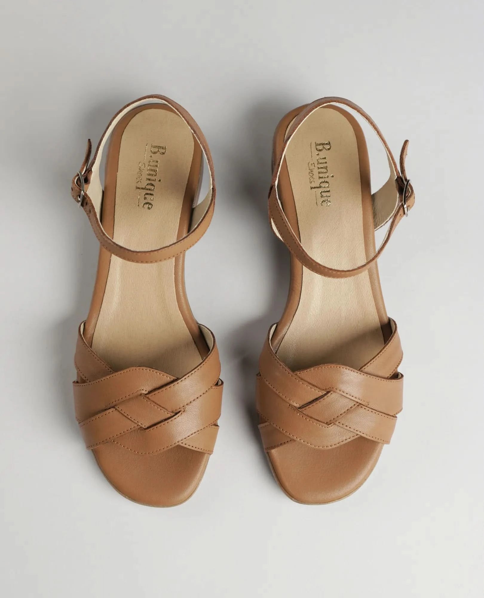 סנדלי רצועות - ויויאן - B Unique