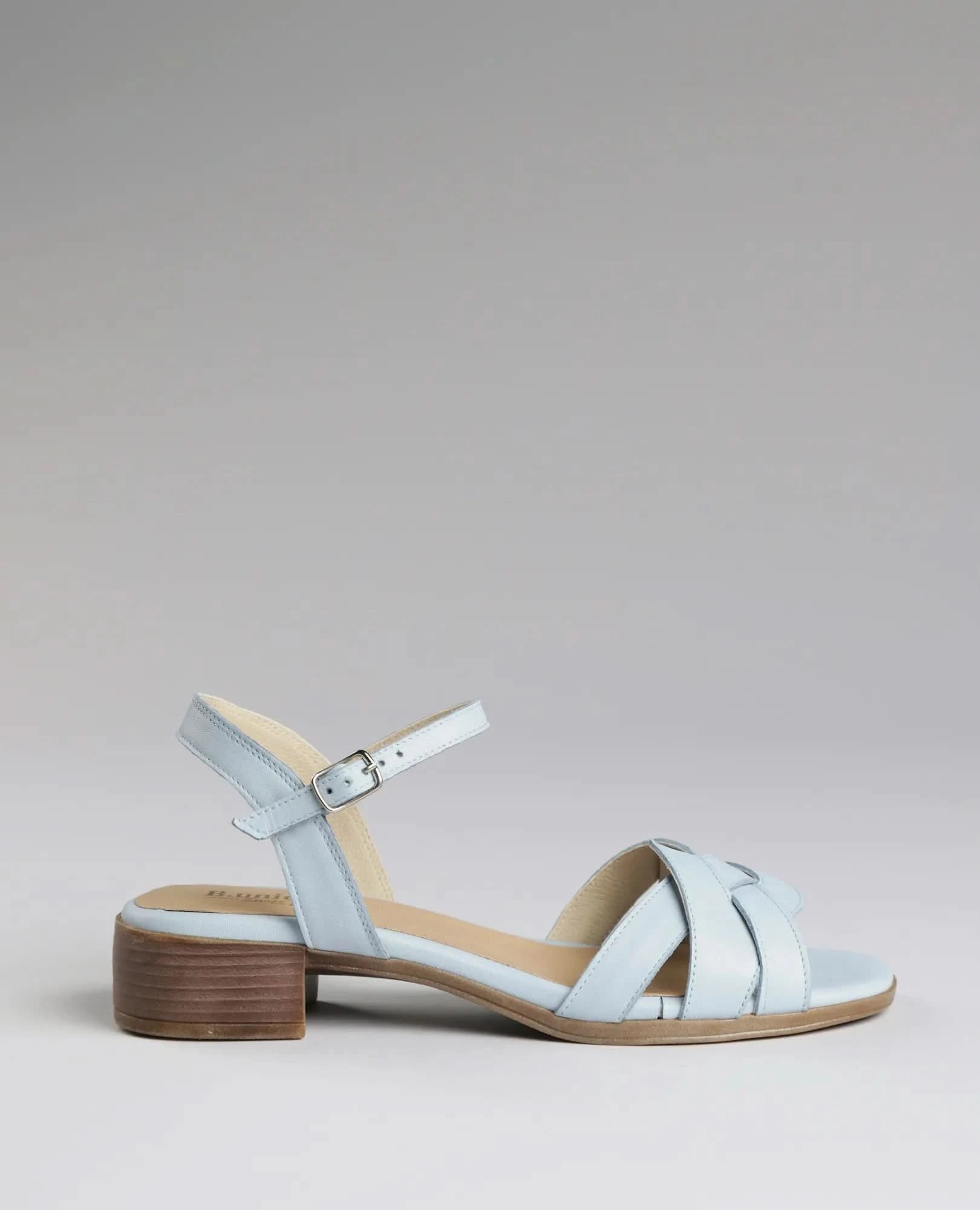 סנדלי רצועות - ויויאן - B Unique