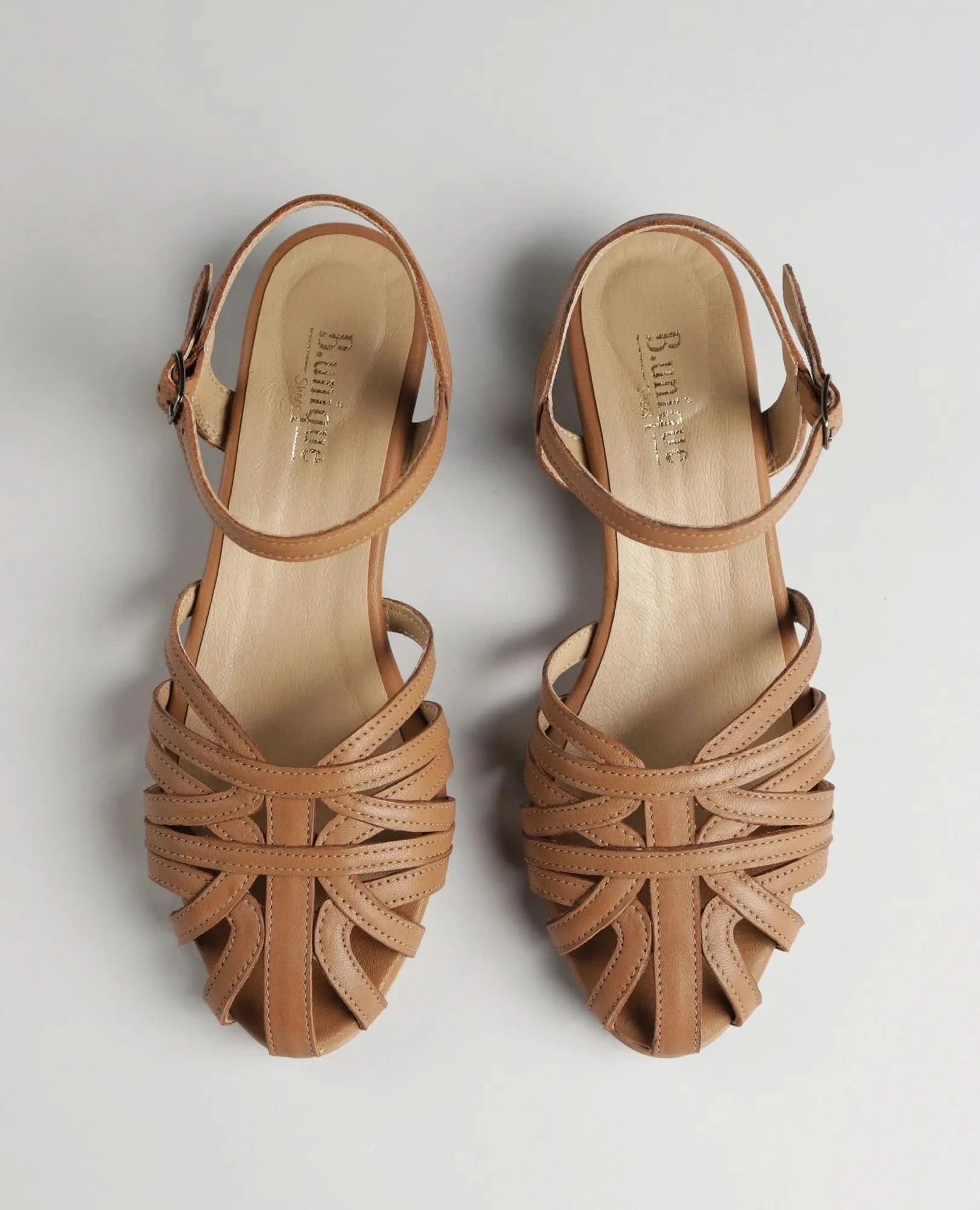 סנדלים סגורים - יארה - B Unique