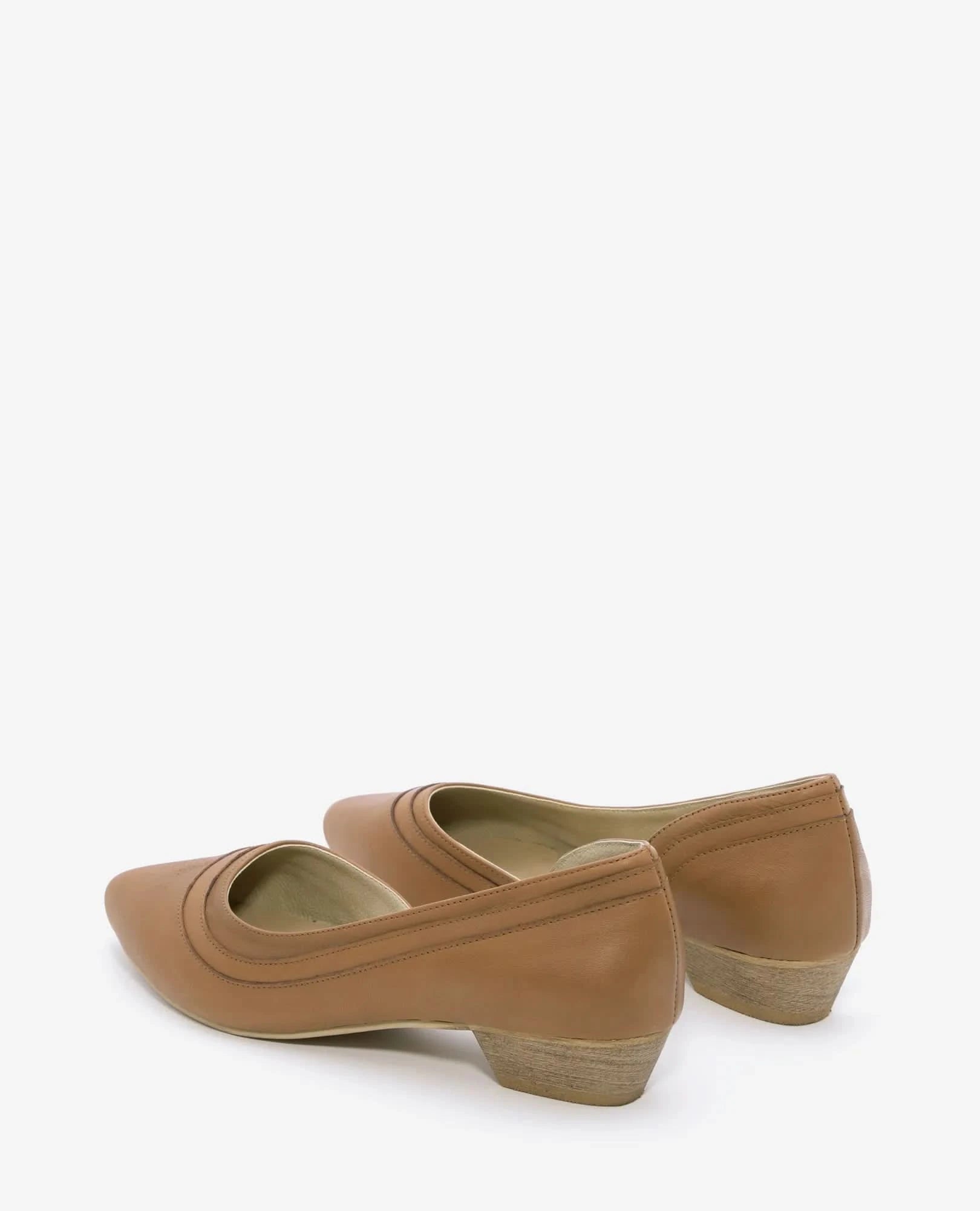 נעלי סירה אלגנטיות עם עקב נמוך דגם מלאני- באתר ובחנויות בי יוניק