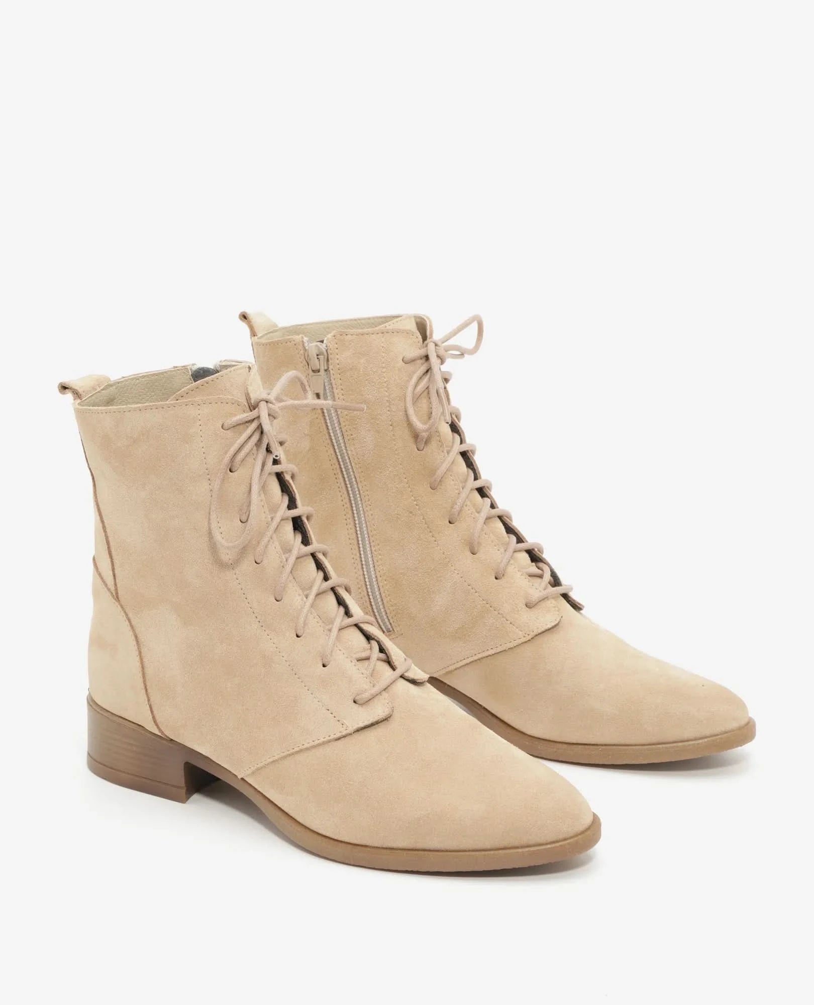 מגפונים קלאסיים עם שרוכים דגם עמית | מגפונים לנשים בי יוניק