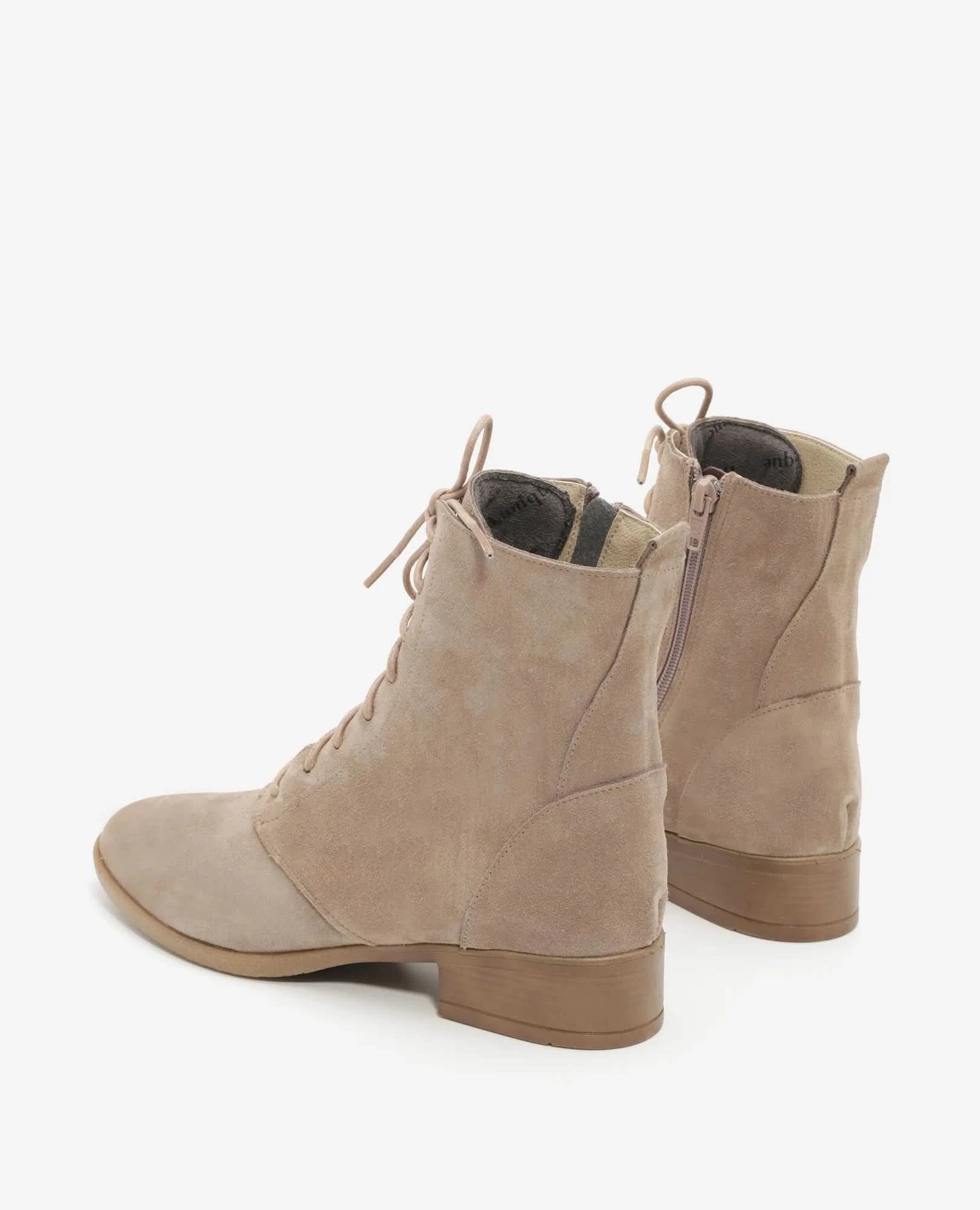 מגפונים קלאסיים עם שרוכים דגם עמית | מגפונים לנשים בי יוניק