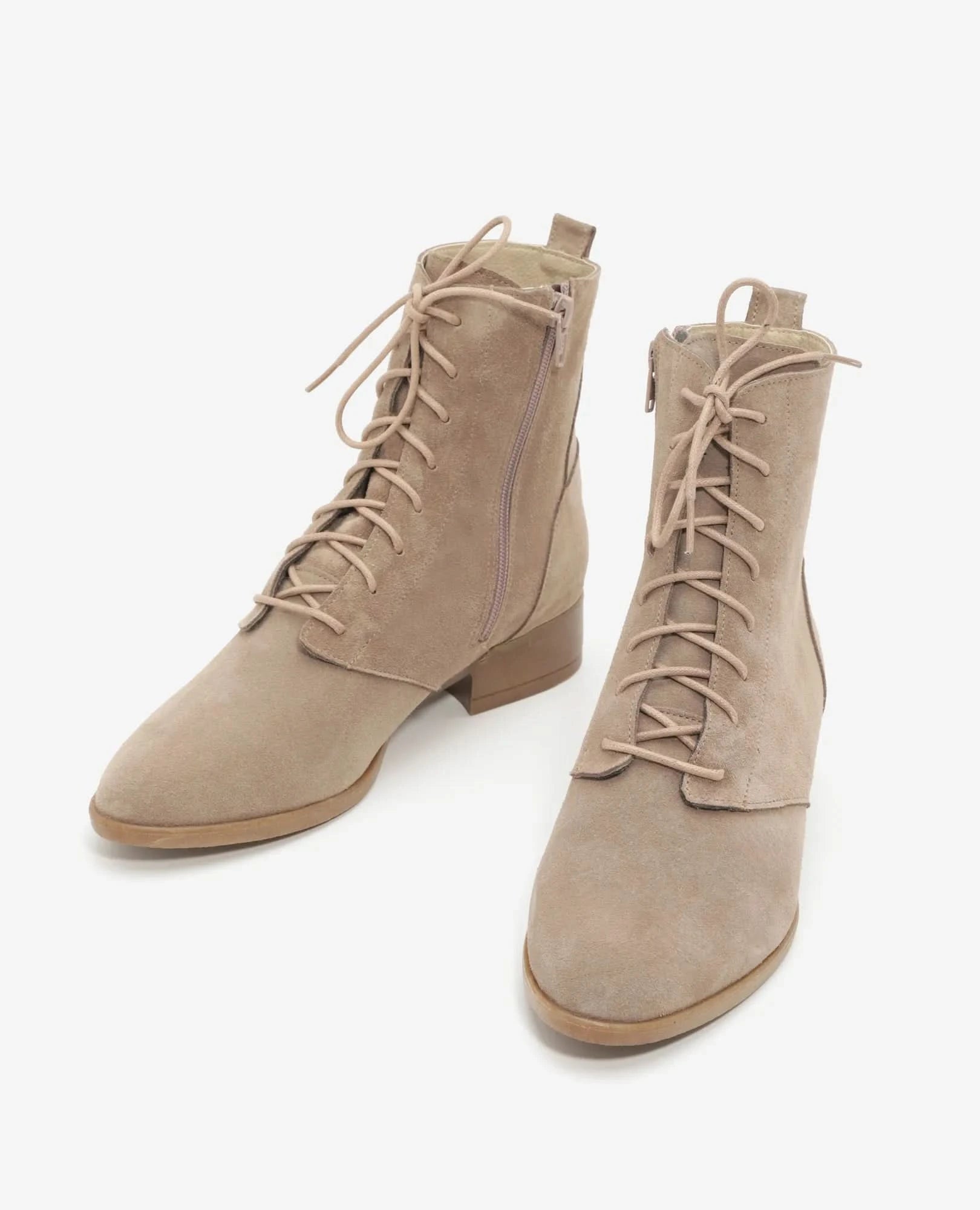 מגפונים קלאסיים עם שרוכים דגם עמית | מגפונים לנשים בי יוניק