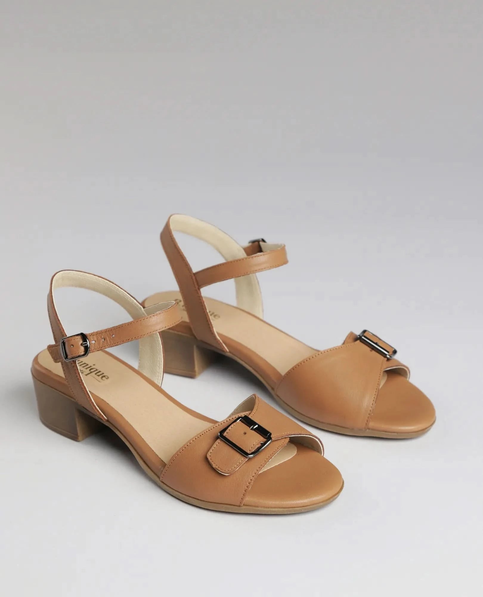 סנדלים קלאסיים - ג'וליאן - B Unique