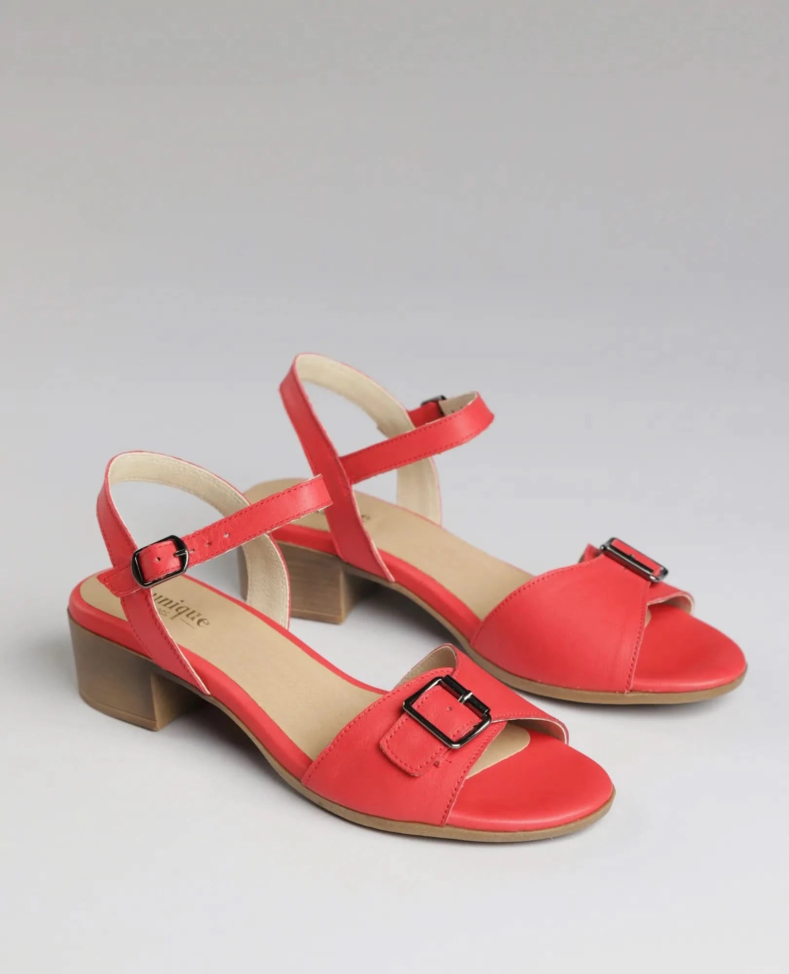 סנדלים קלאסיים - ג'וליאן - B Unique